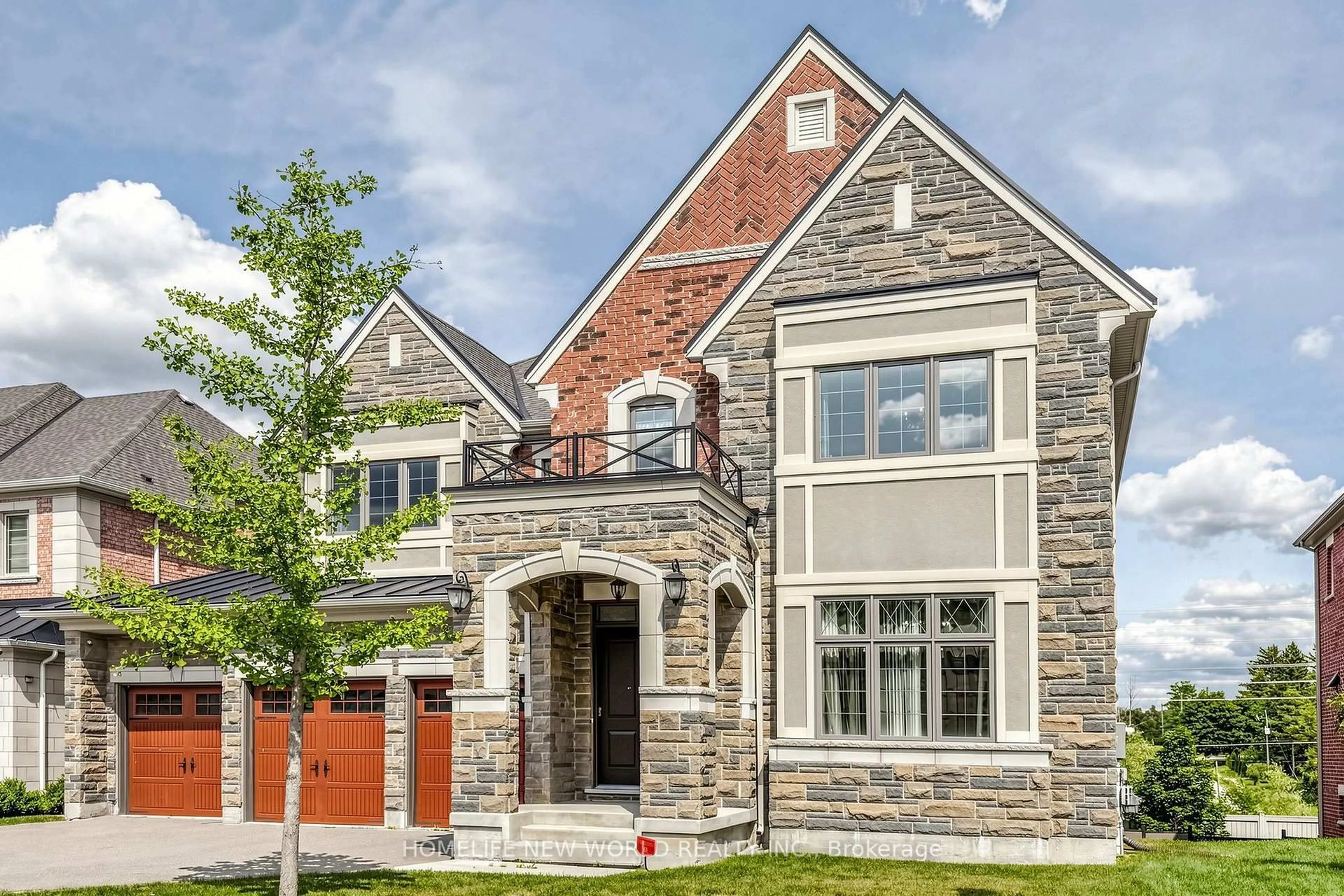 Home with brick exterior material, street for 62 ridgepoint Rd, Vaughan Ontario L4H 4T4