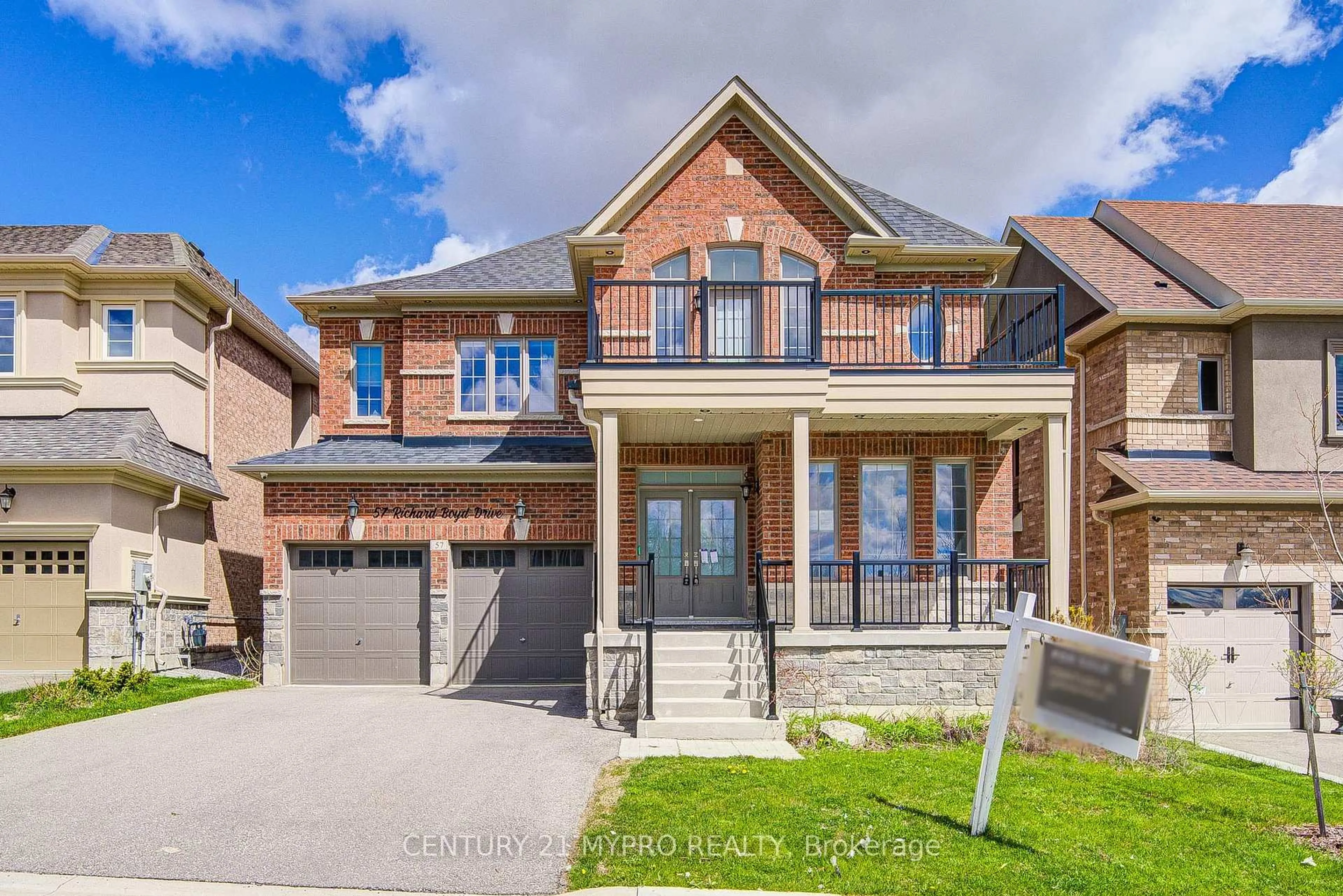 Home with brick exterior material, street for 57 Richard Boyd Dr, East Gwillimbury Ontario L9N 0S6