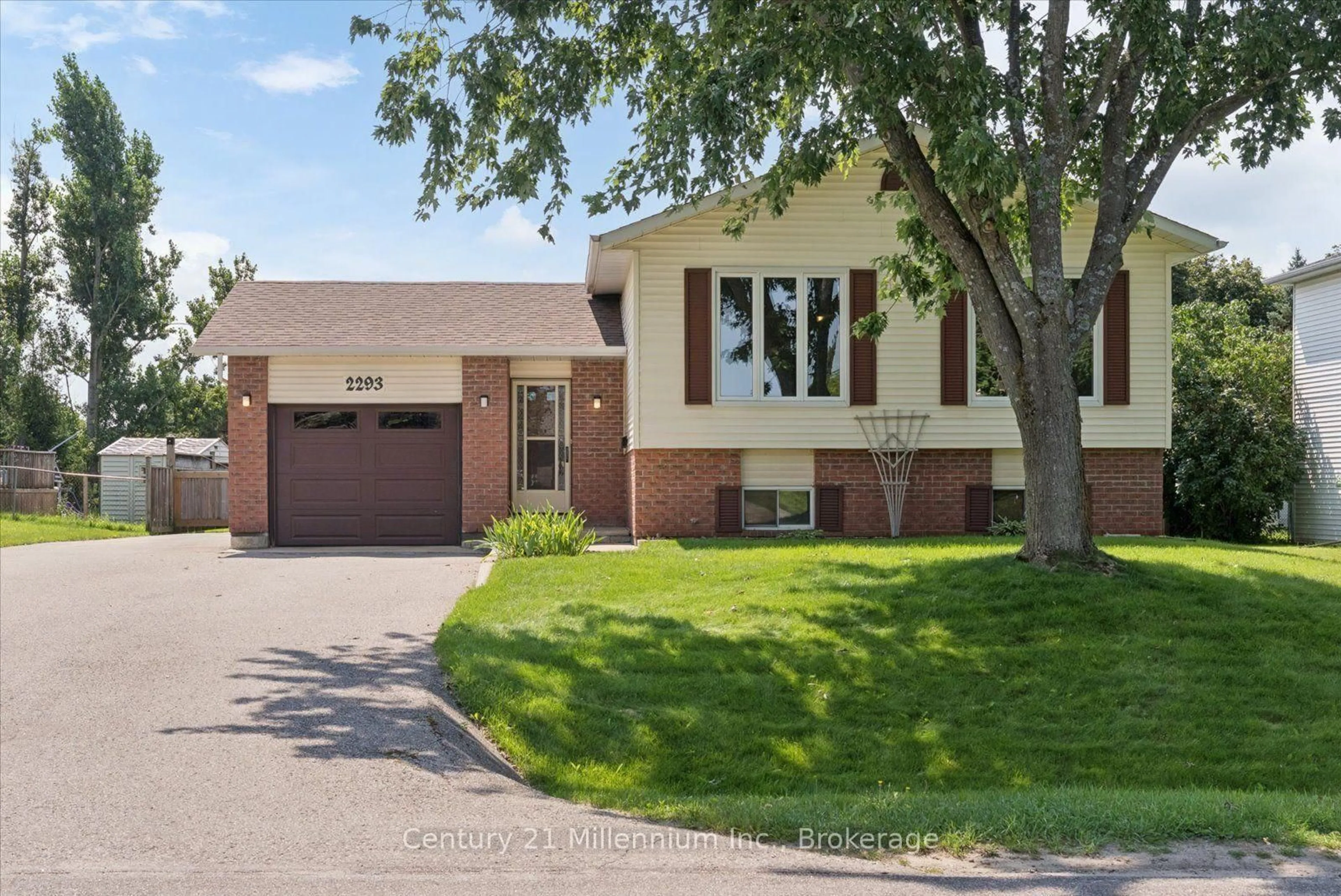 Home with brick exterior material, street for 2293 Webb St, Innisfil Ontario L9S 1K6