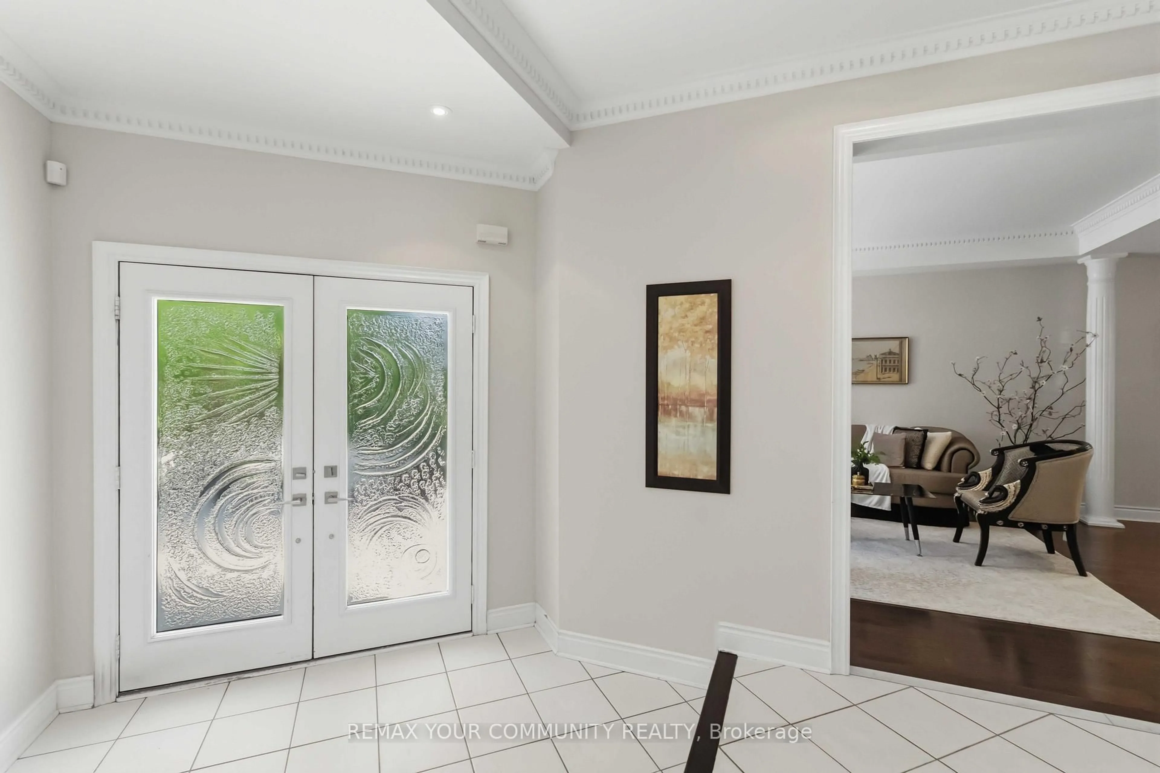 Indoor foyer for 171 Langtry Pl, Vaughan Ontario L4J 8L6