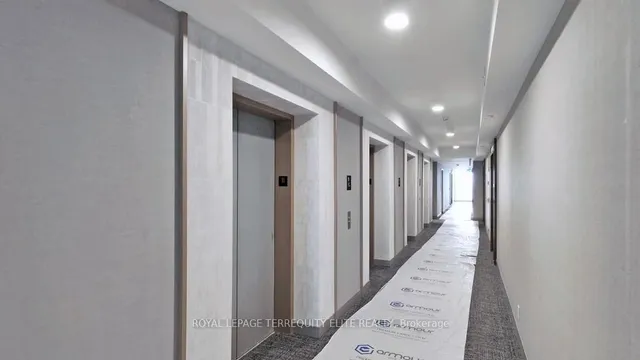 1000 Portage Pkwy #1110, Vaughan 4