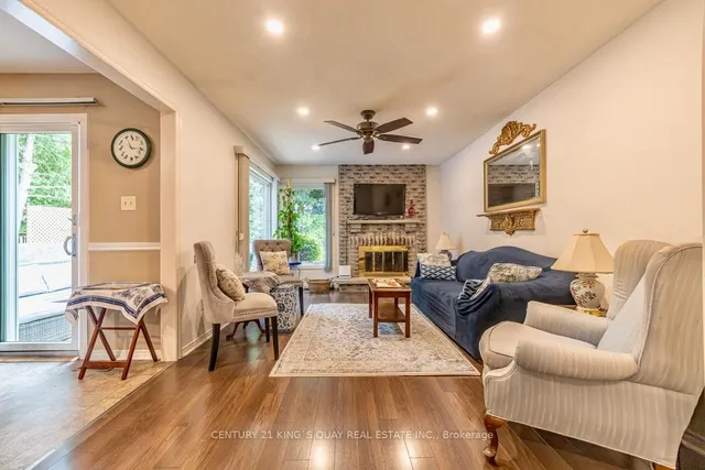 40 Stonehill Blvd, East Gwillimbury 3