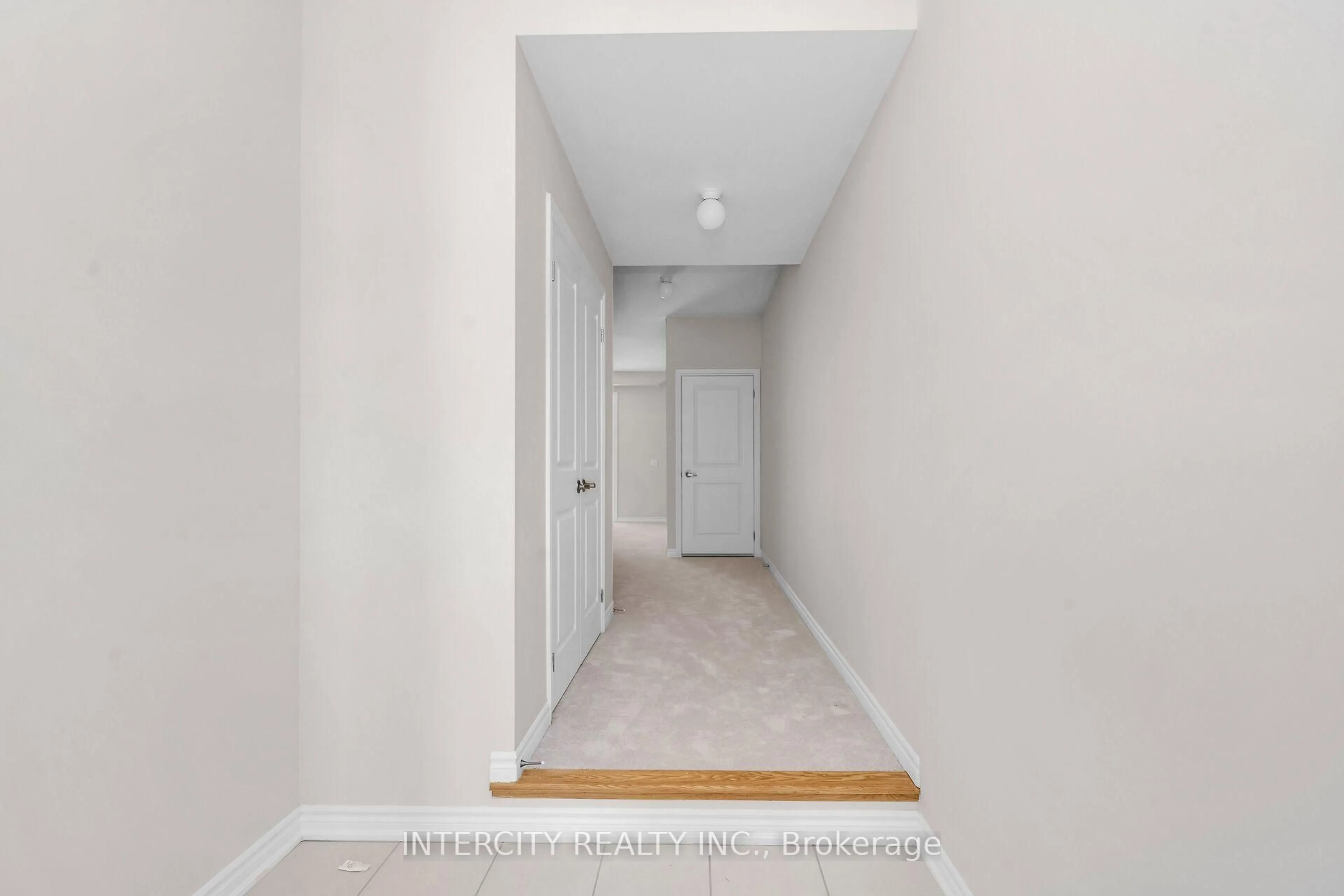 Unknown for 7 Drainie St, Vaughan Ontario L4H 5J3