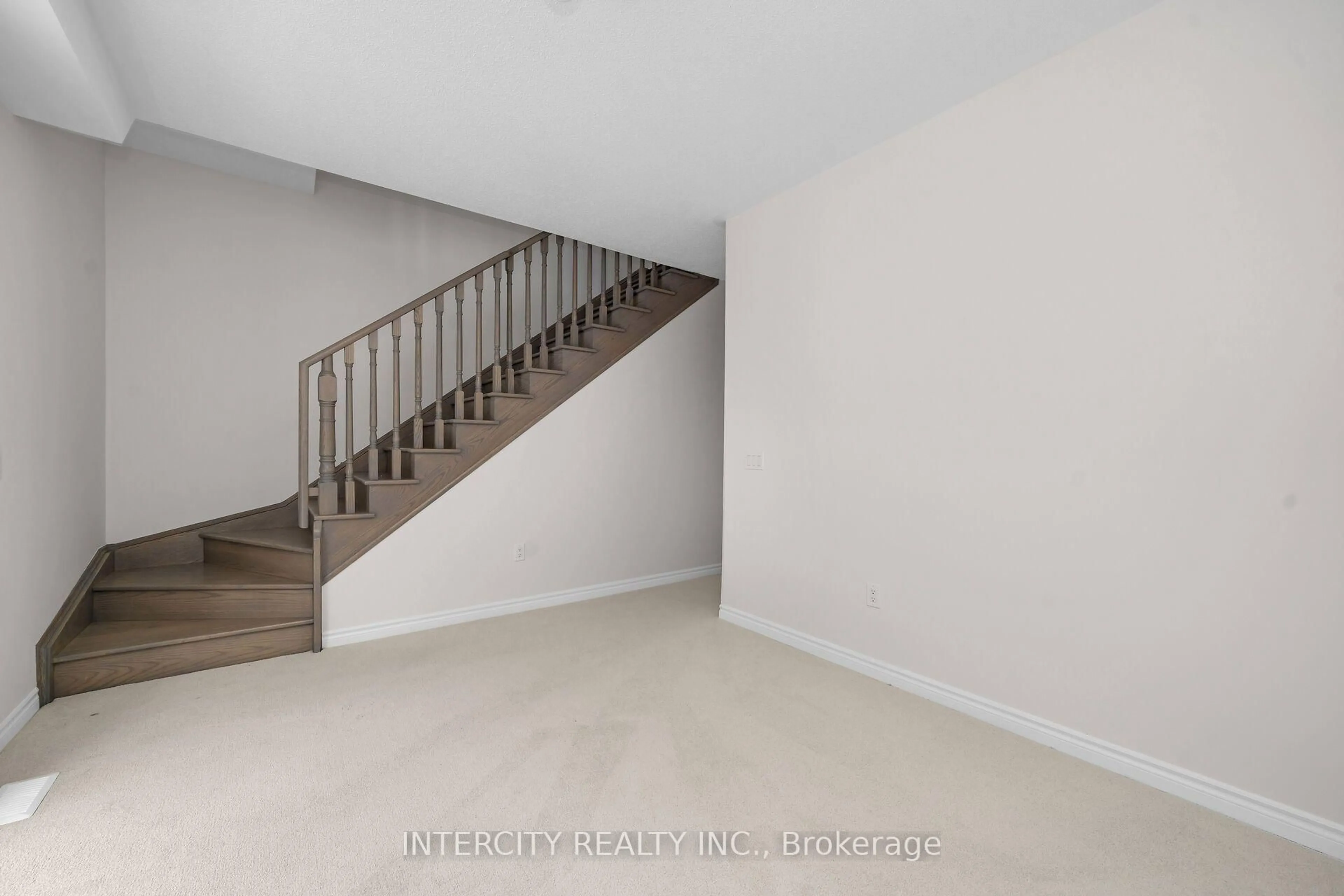 Stairs for 12 Radisson St, Vaughan Ontario L4H 5J3