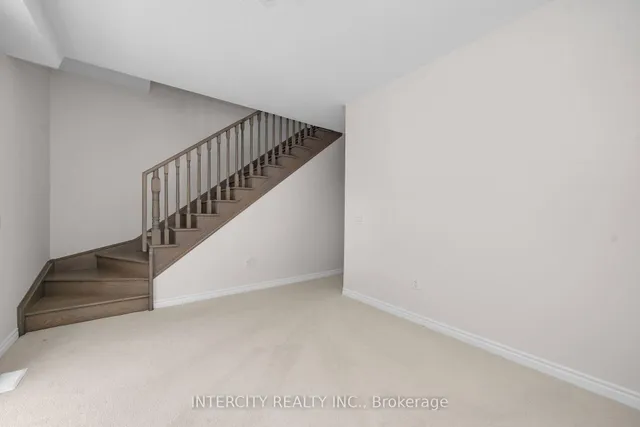 12 Radisson St, Vaughan 5