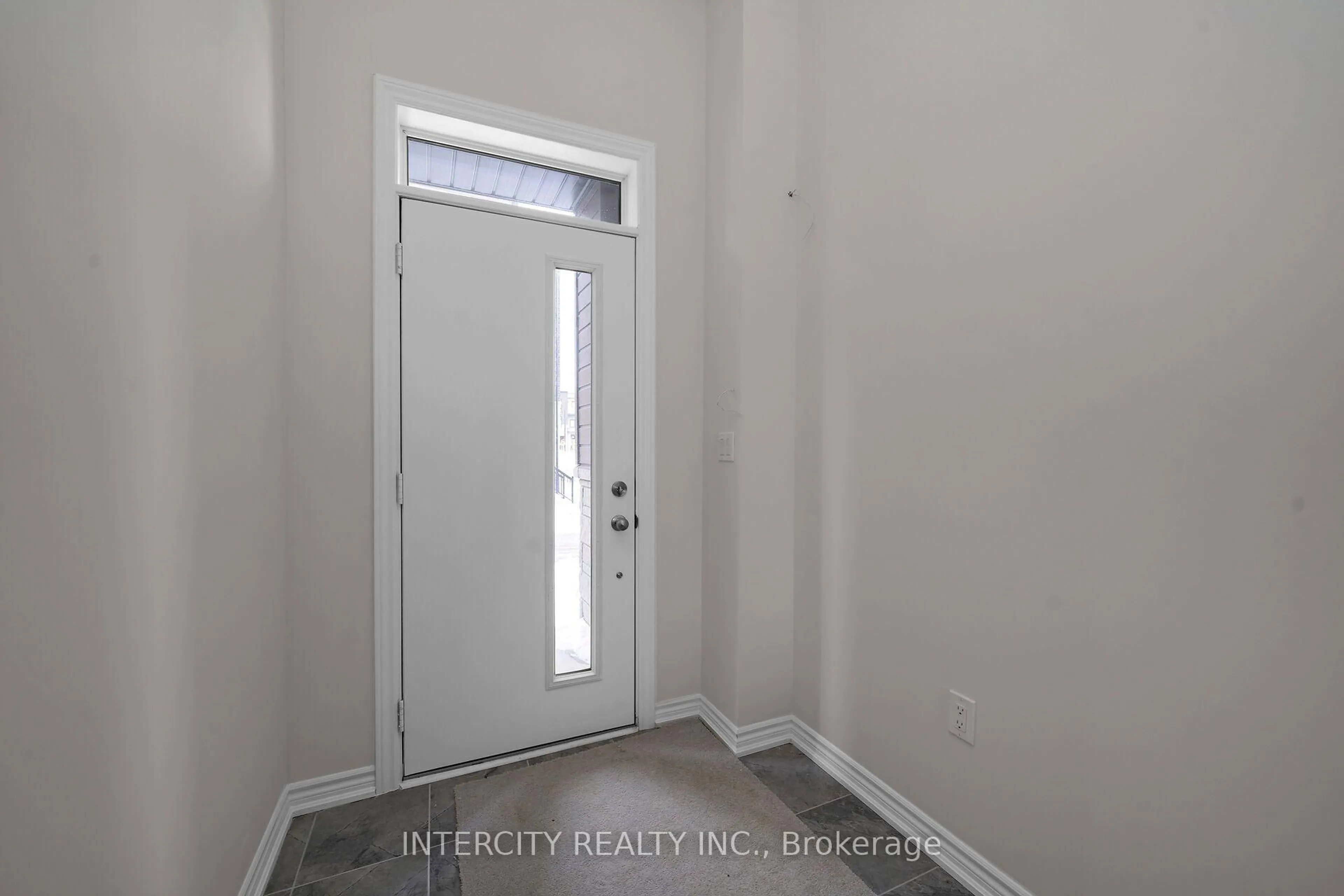 Indoor entryway for 20 Radisson St, Vaughan Ontario L4H 5J3
