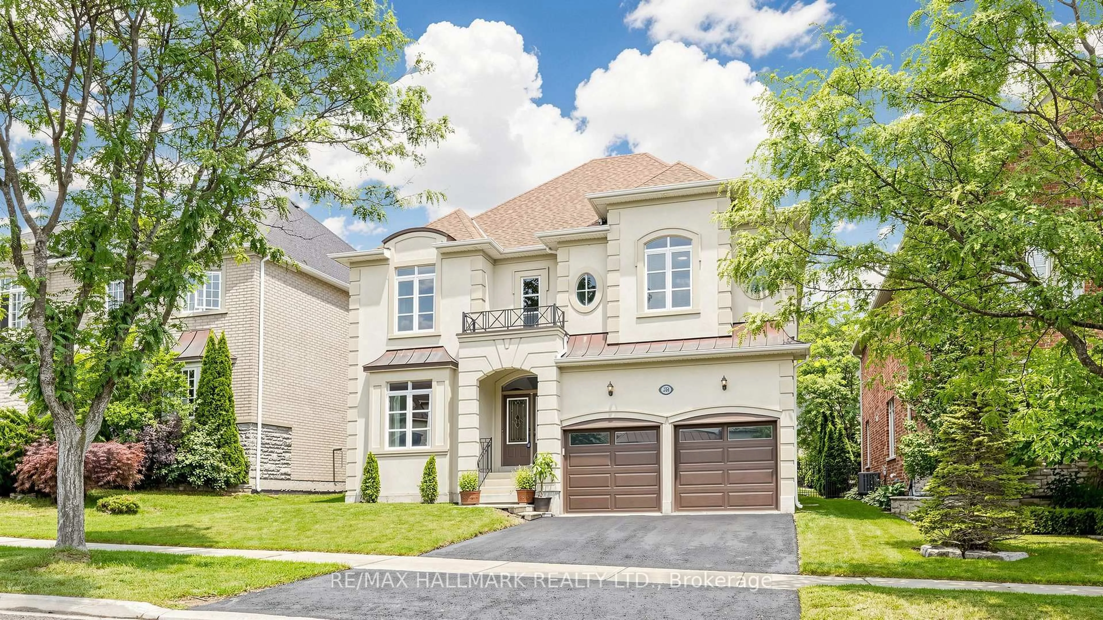 Home with brick exterior material, street for 368 Paradelle Dr, Richmond Hill Ontario L4E 4R7