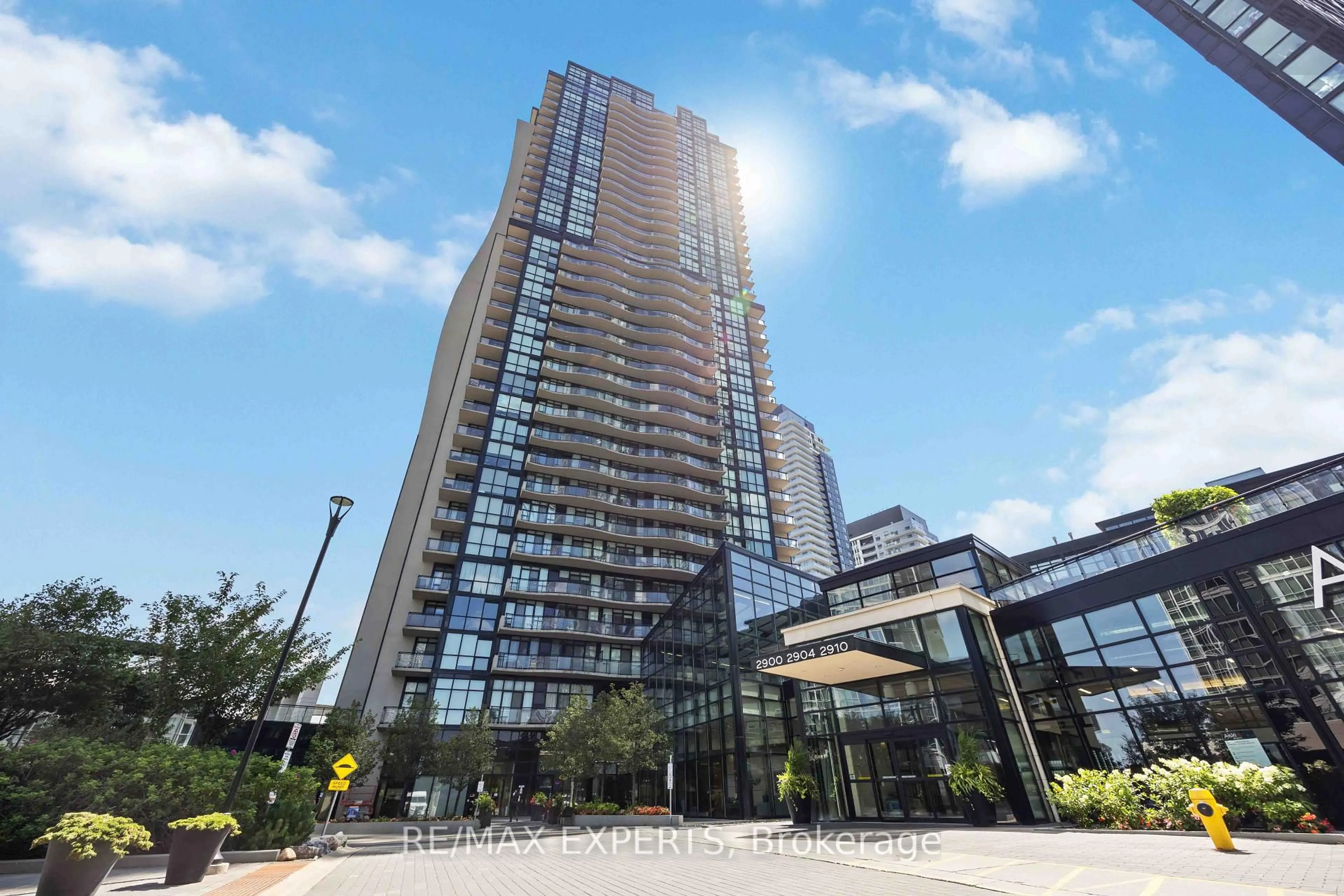 Unknown for 2900 Highway 7 Rd #902, Vaughan Ontario L4K 0G3