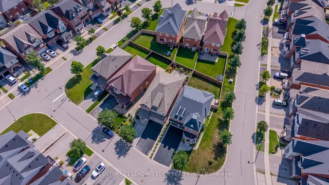 14 Clarinet Lane, Whitchurch-Stouffville 2