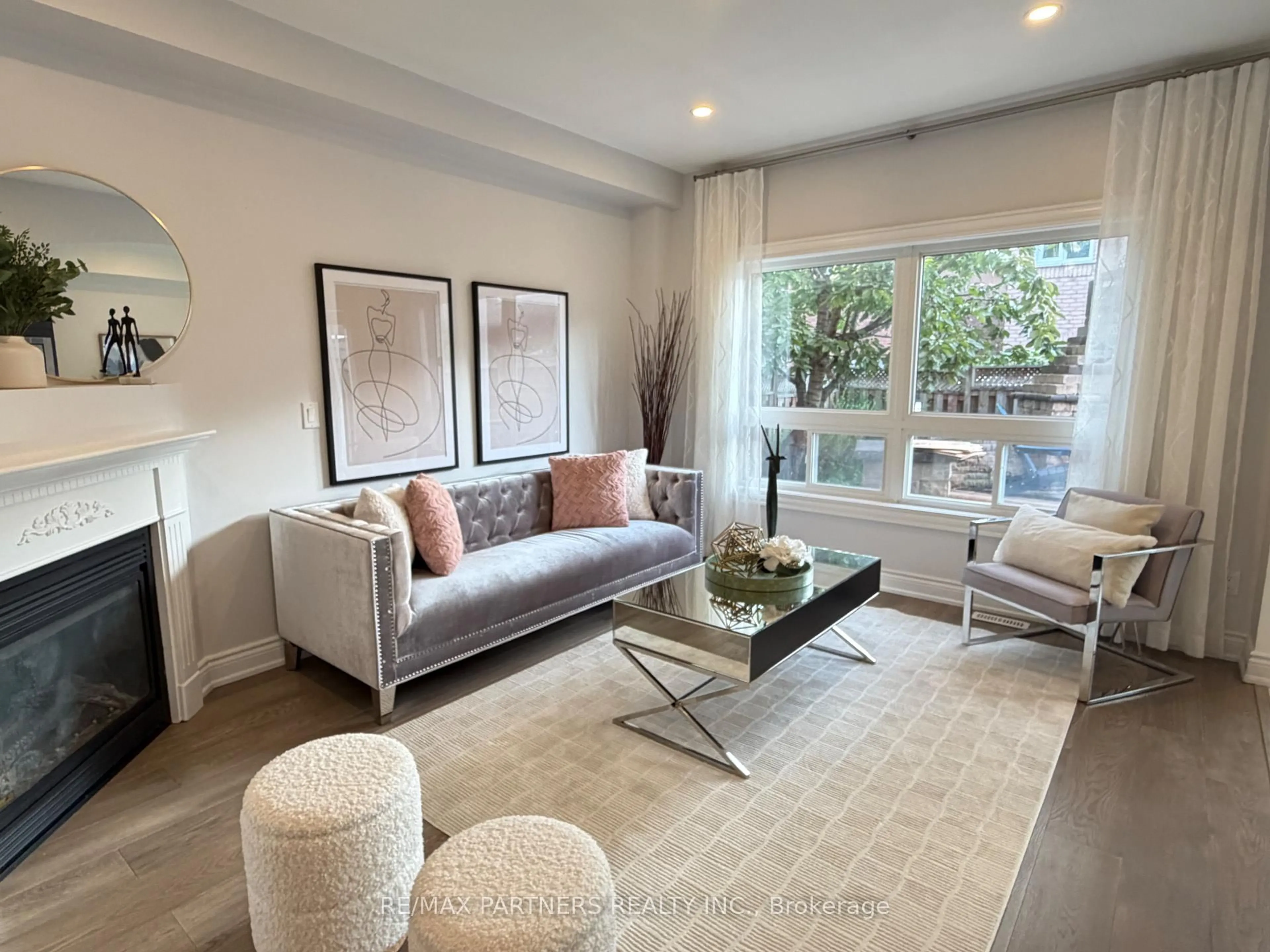 Living room with furniture, unknown for 21 Russell Hill Rd, Markham Ontario L6C 2L8