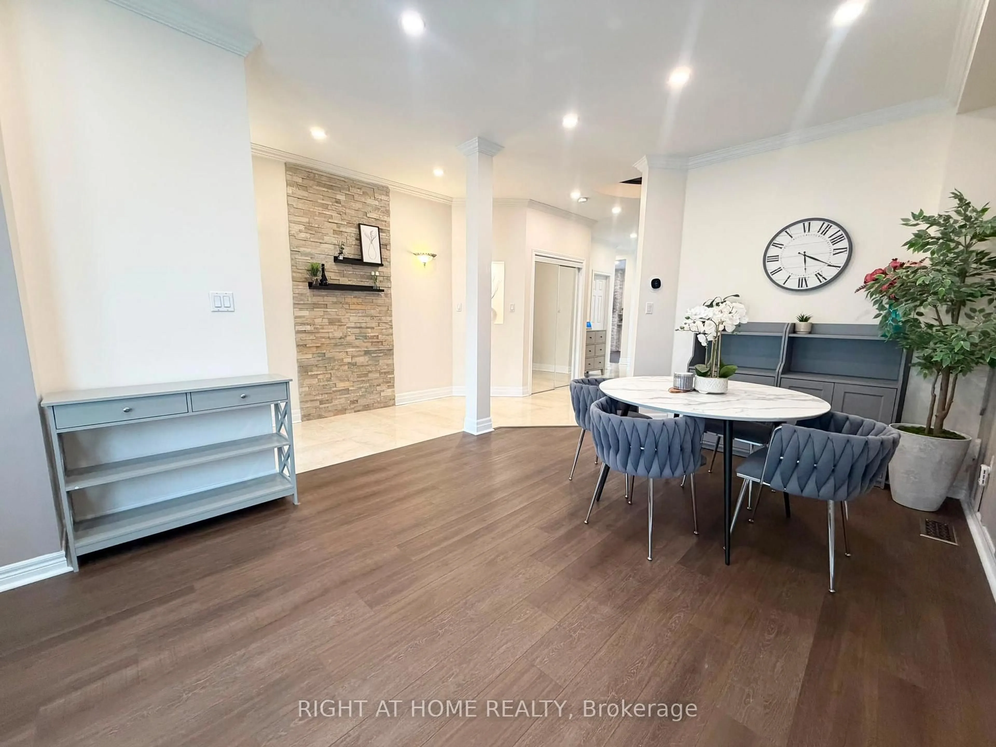 Unknown for 111 Forecastle Rd, Vaughan Ontario L4K 5H9