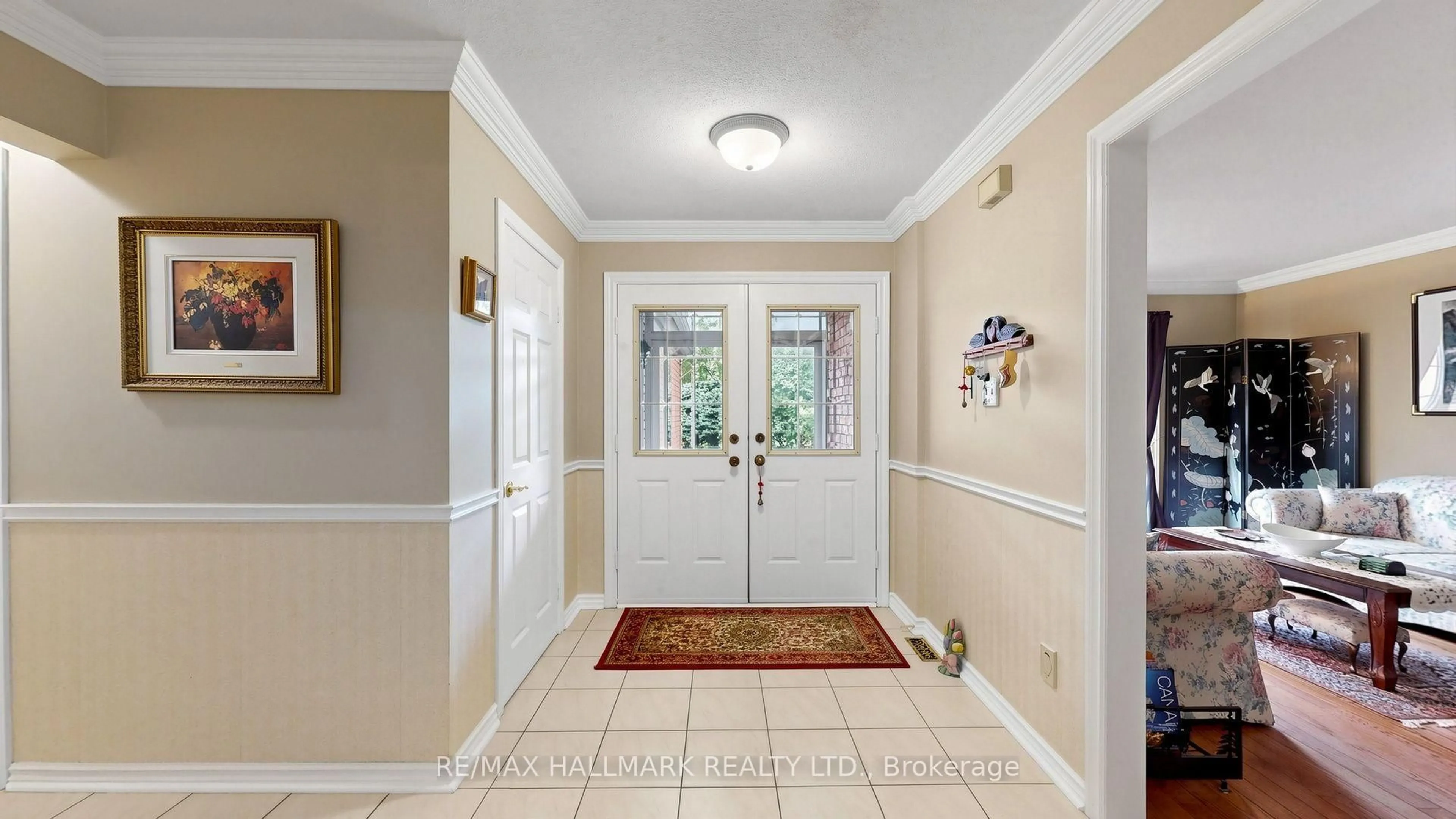 Indoor entryway for 28 Delancey Cres, Markham Ontario L3P 7E2