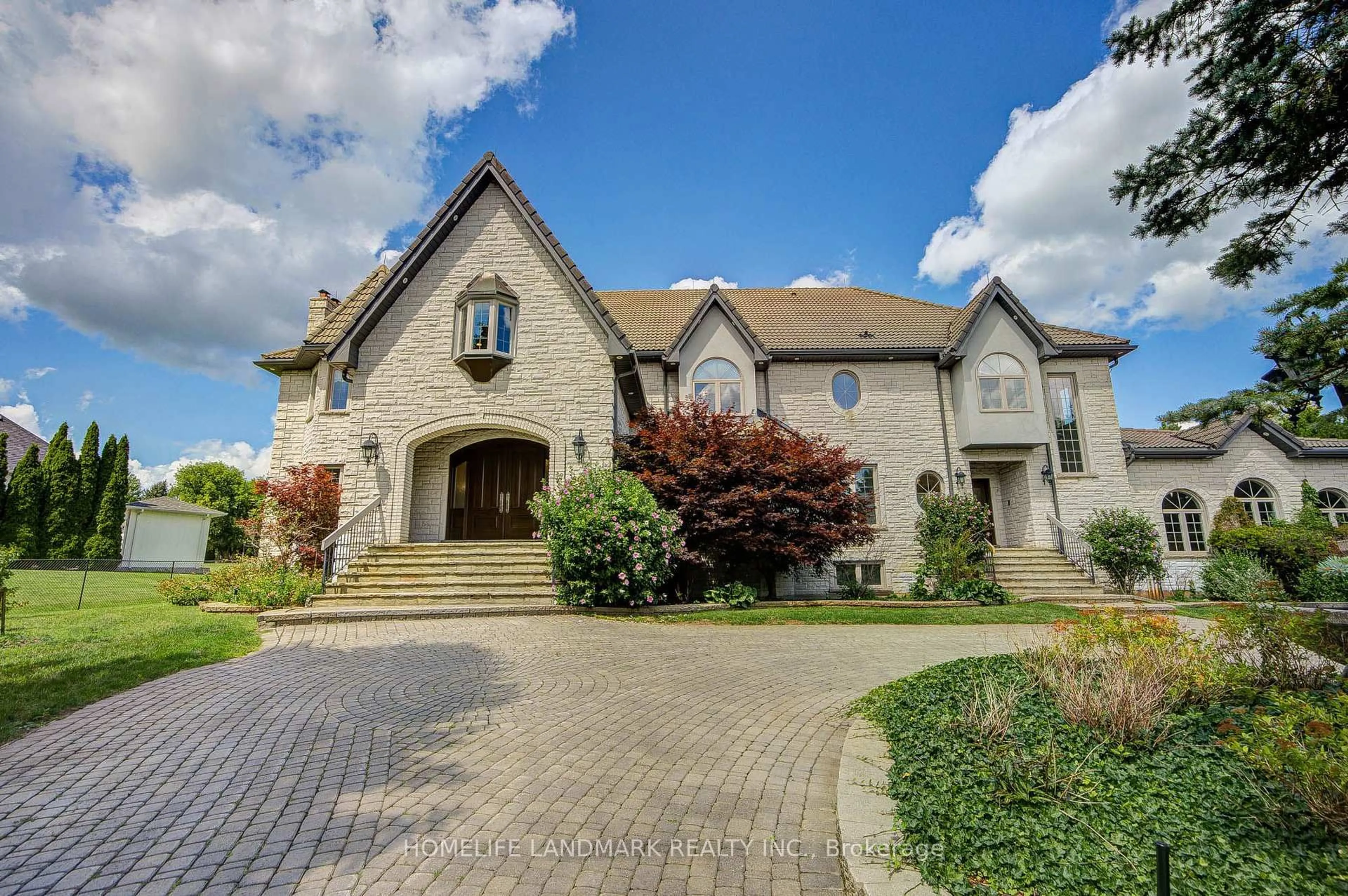 Home with brick exterior material, street for 21 Kensington Dr, Richmond Hill Ontario L4E 3M9