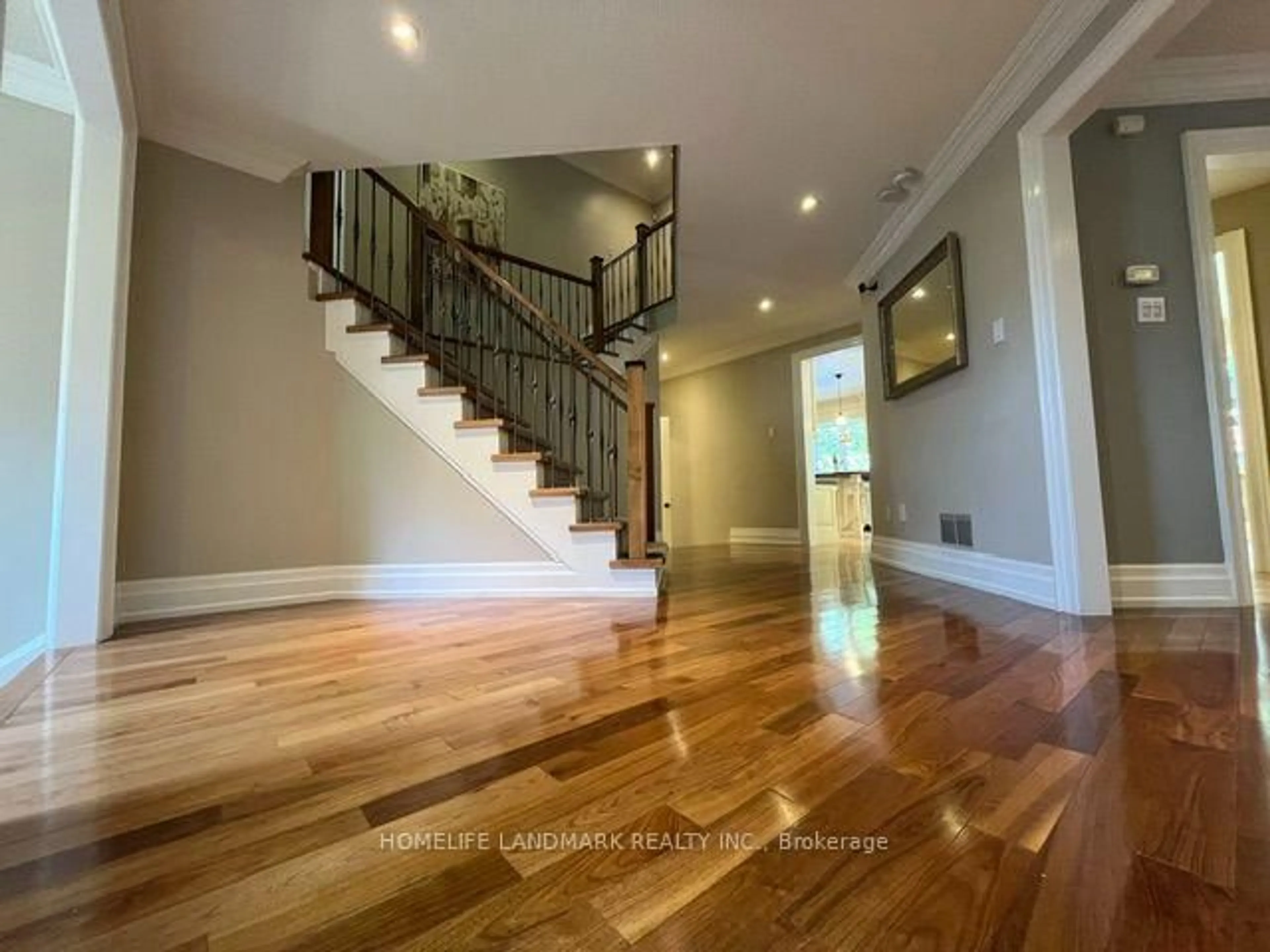 Unknown for 1102 Secretariate Rd, Newmarket Ontario L3X 1M3