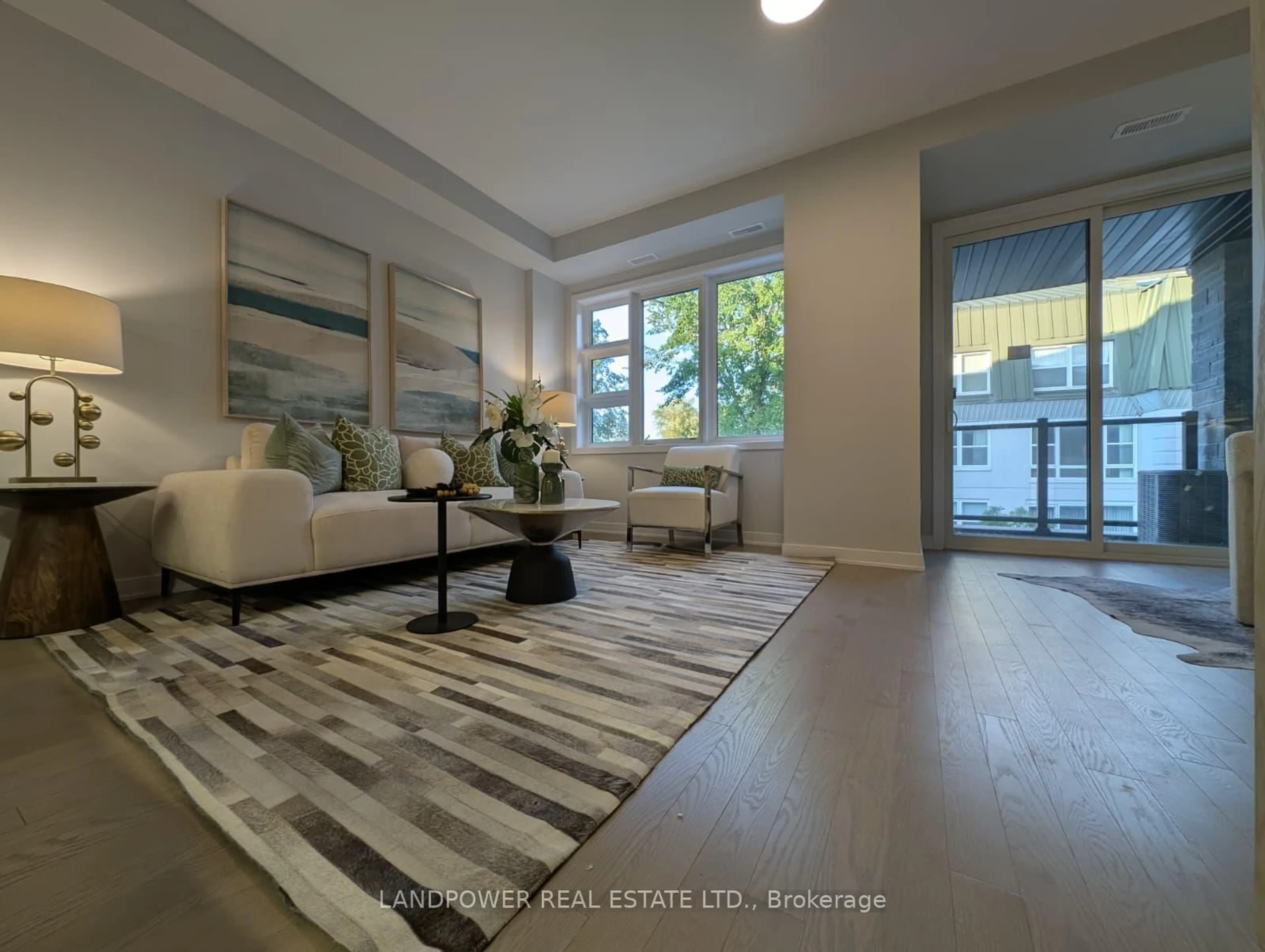 Living room with furniture, unknown for 101 Anna Russell Way, Markham Ontario L3R 3X3
