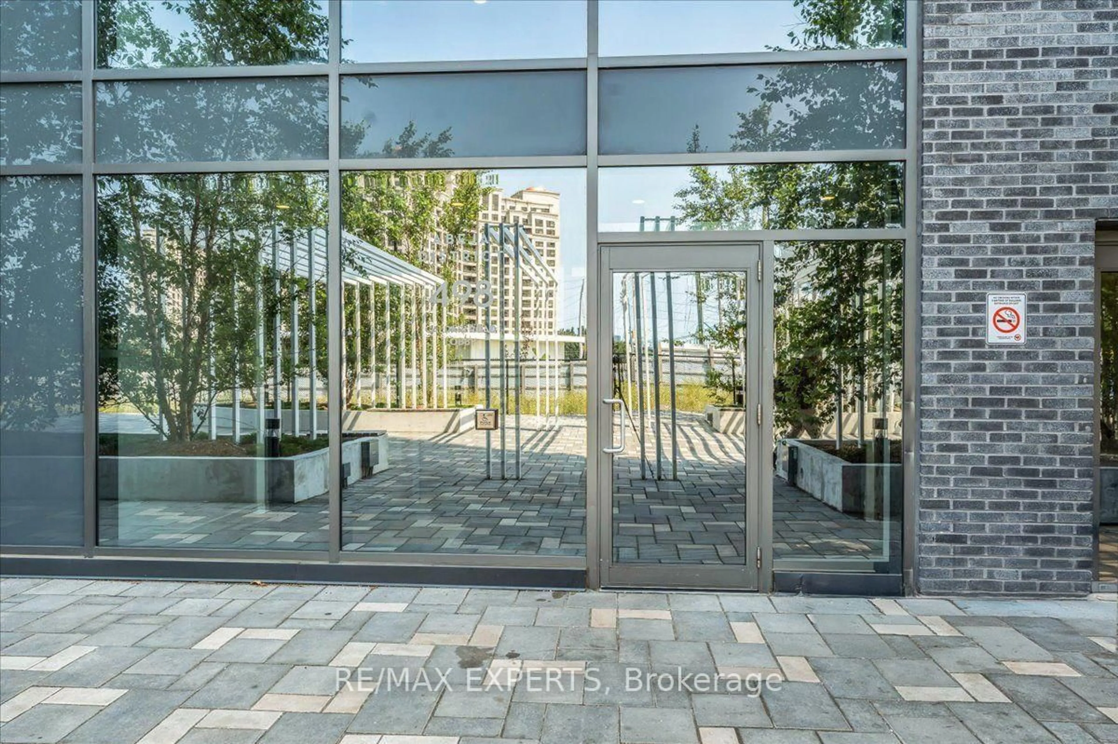 Indoor foyer for 498 Caldari Rd #828, Vaughan Ontario L4K 0R6