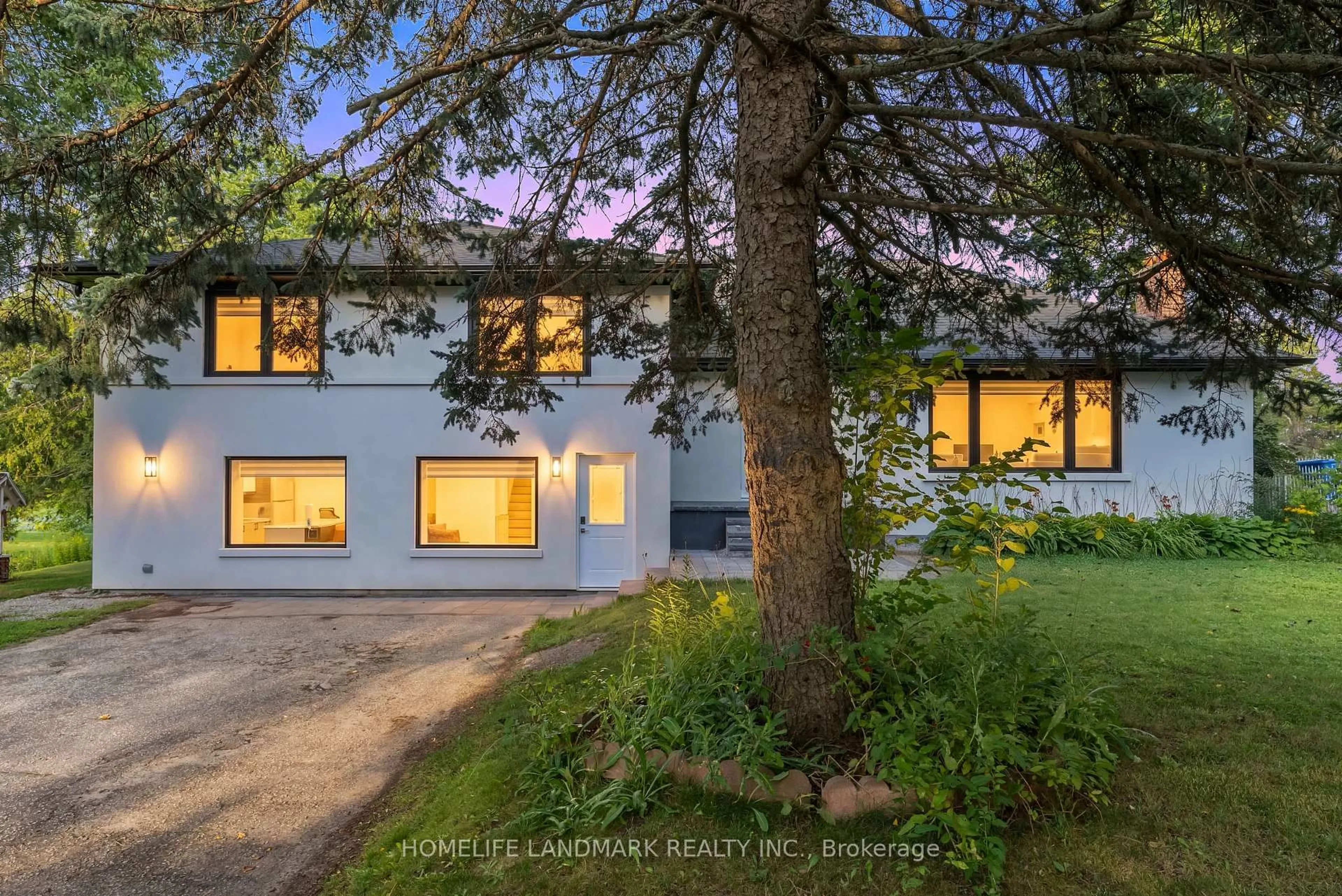 A pic from outside/outdoor area/front of a property/back of a property/a pic from drone, street for 11821 Woodbine Ave, Whitchurch-Stouffville Ontario L0H 1G0