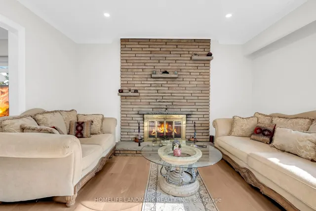 11821 Woodbine Ave, Whitchurch-Stouffville 5