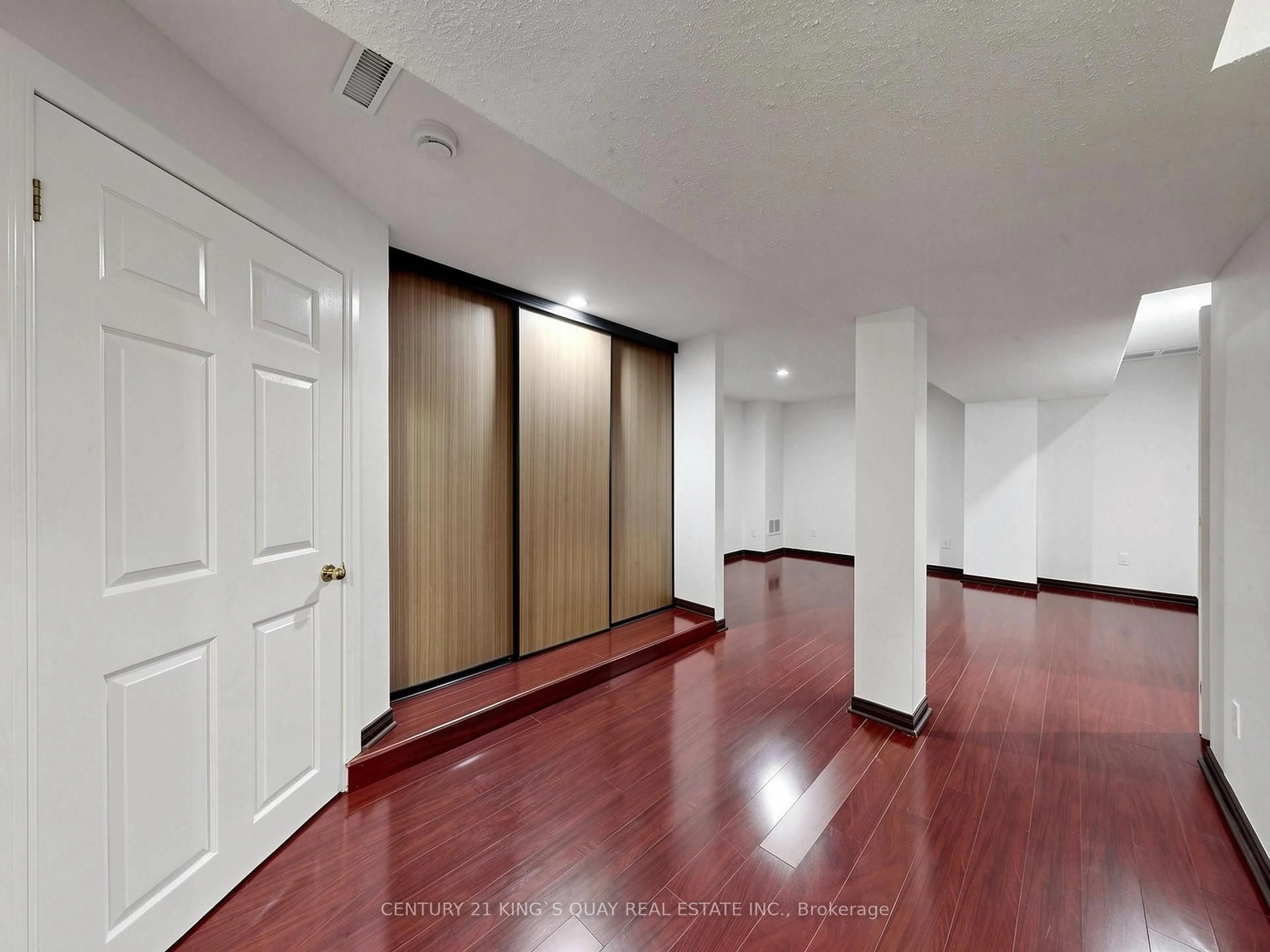 Unknown for 72 Dunsmore Cres, Richmond Hill Ontario L4C 0C5