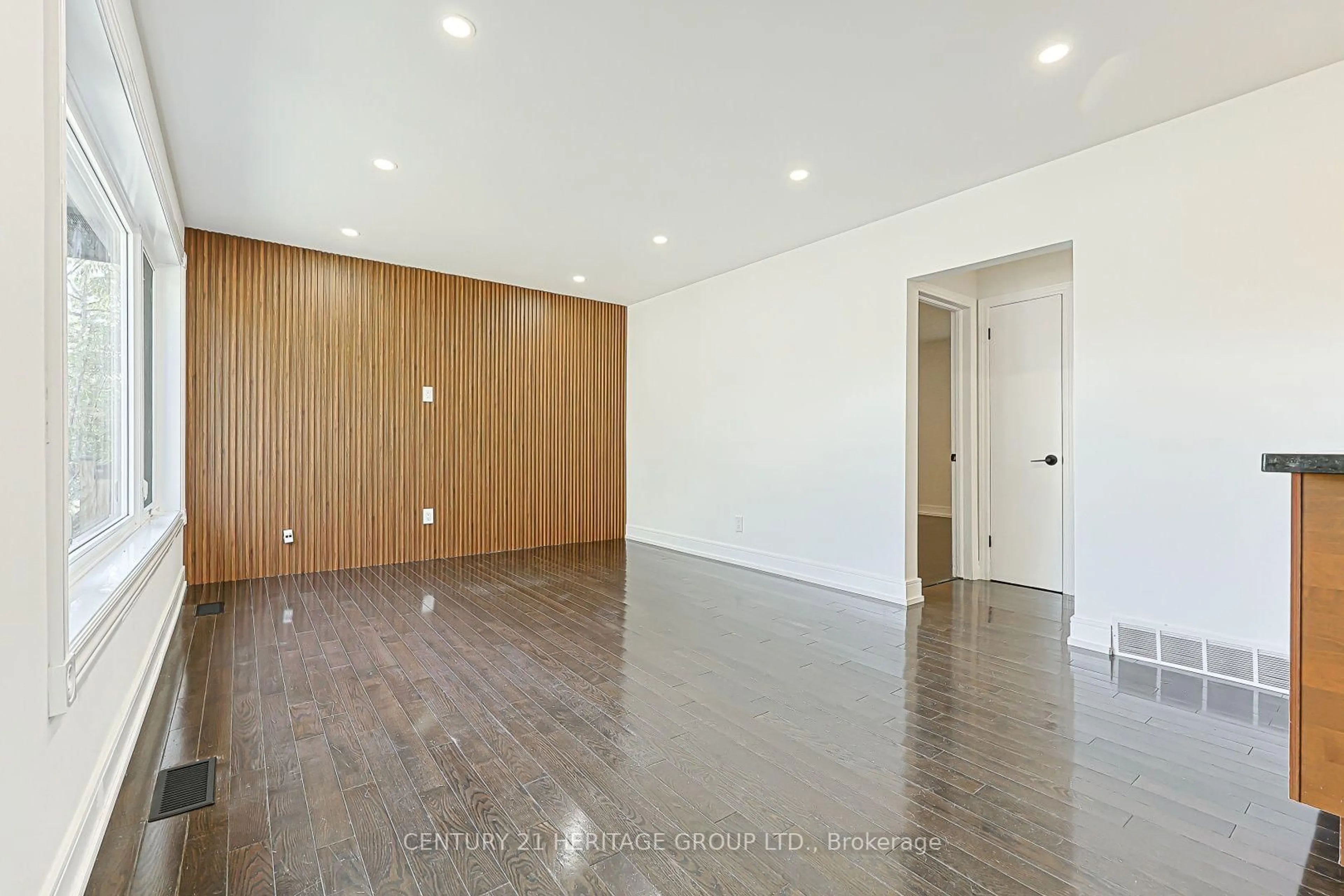 A pic of a room for 314 Wenlock Ave, Richmond Hill Ontario L4C 1M7