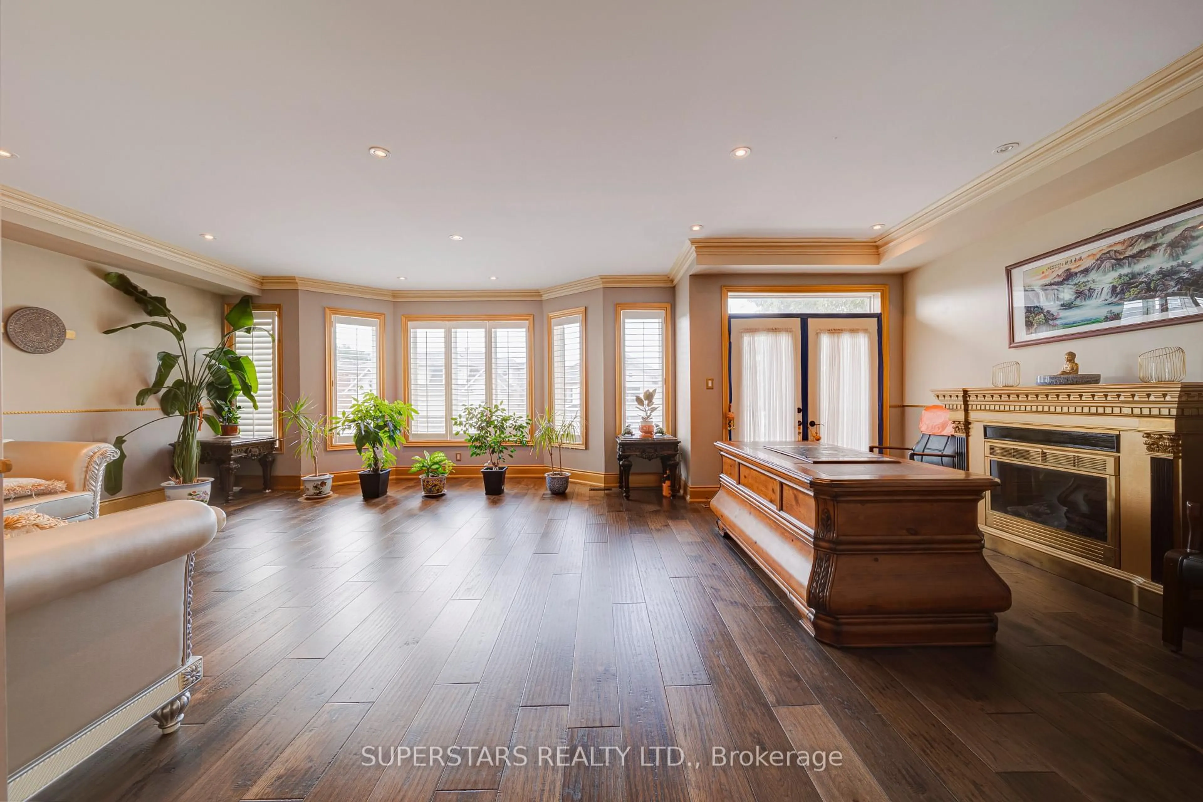 Unknown for 83 Elm Ave, Richmond Hill Ontario L4C 6K8