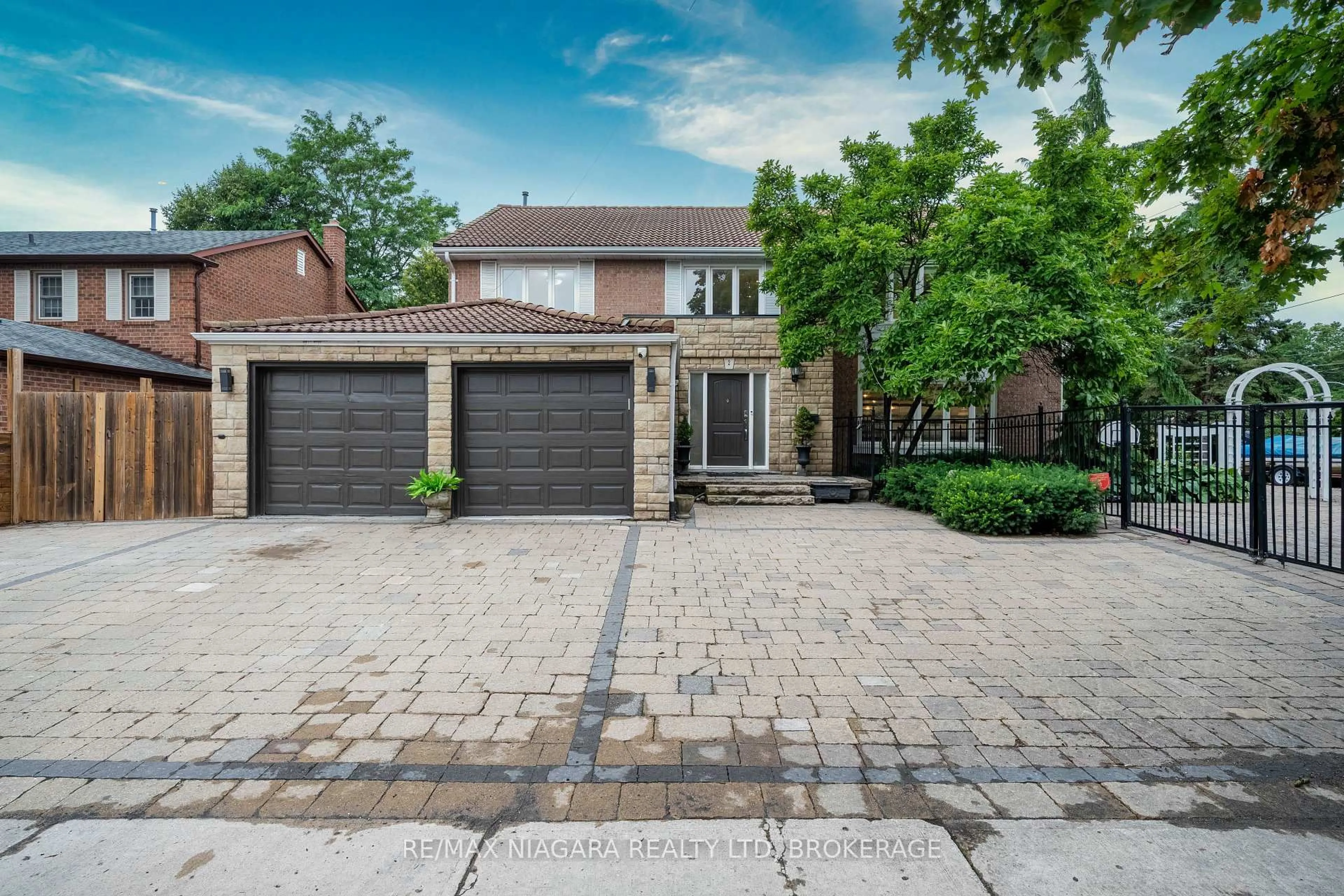 Home with brick exterior material, street for 2 Aitken Circ, Markham Ontario L3R 7K6