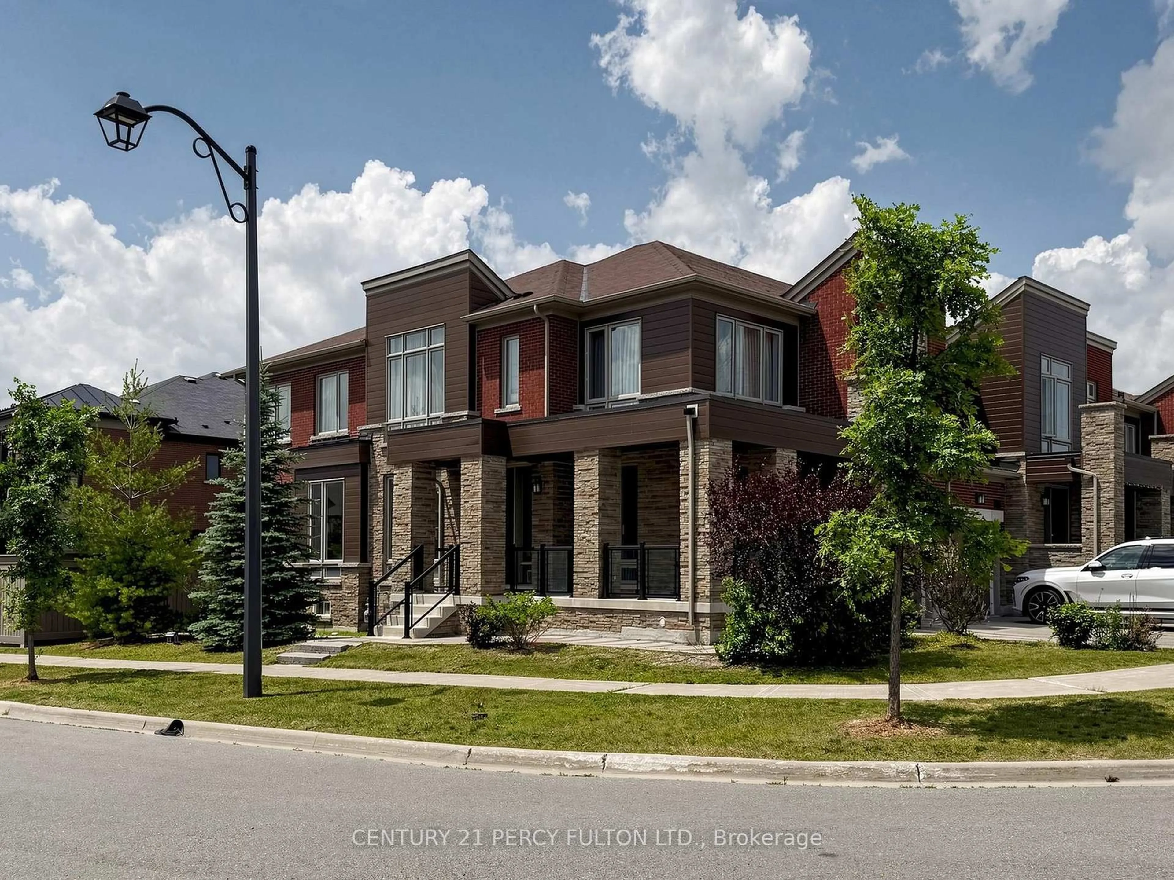 Home with brick exterior material, street for 91 Badgerow Way, Aurora Ontario L4G 0Z5