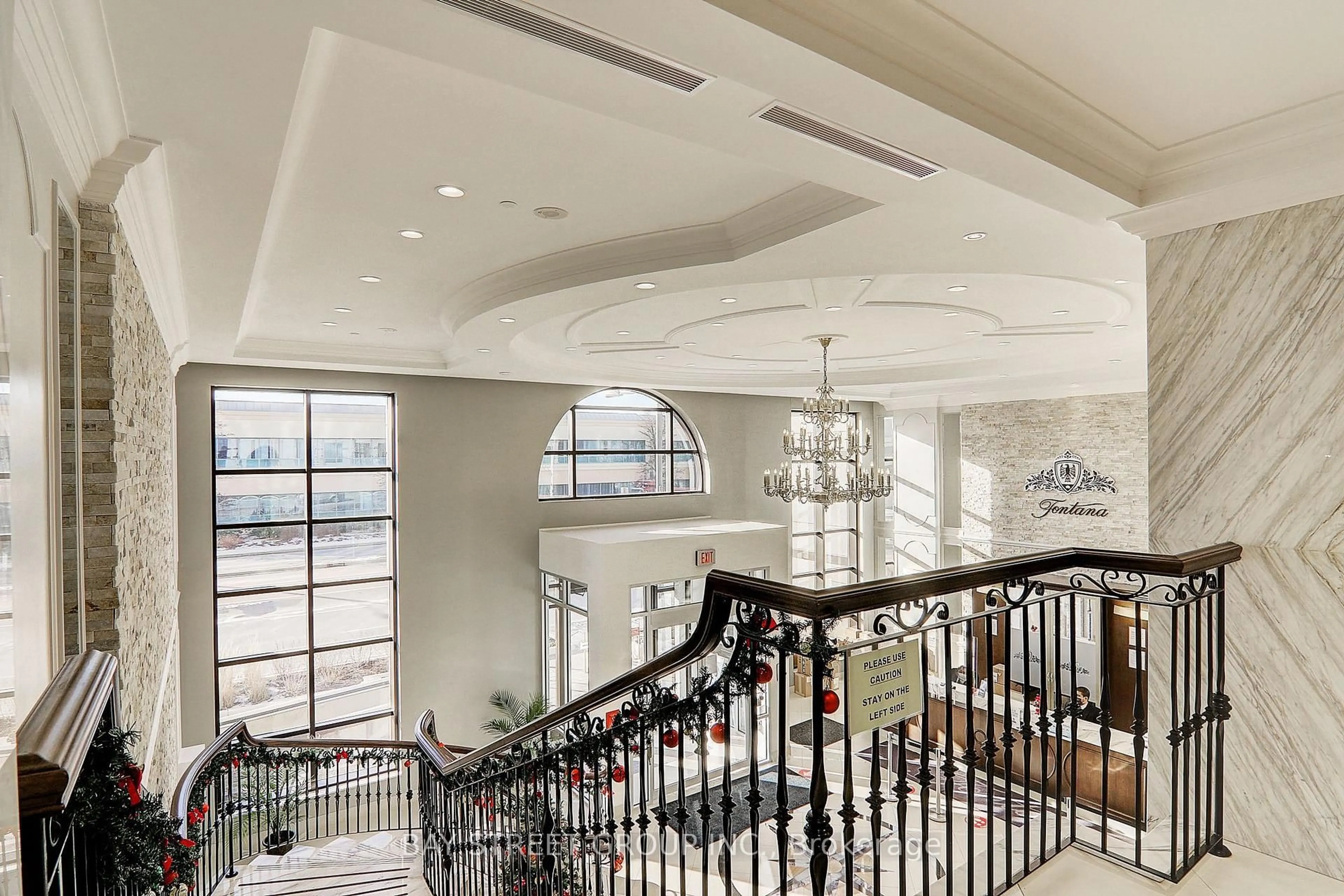 Indoor foyer for 33 Clegg Rd #903, Markham Ontario L6G 0G6