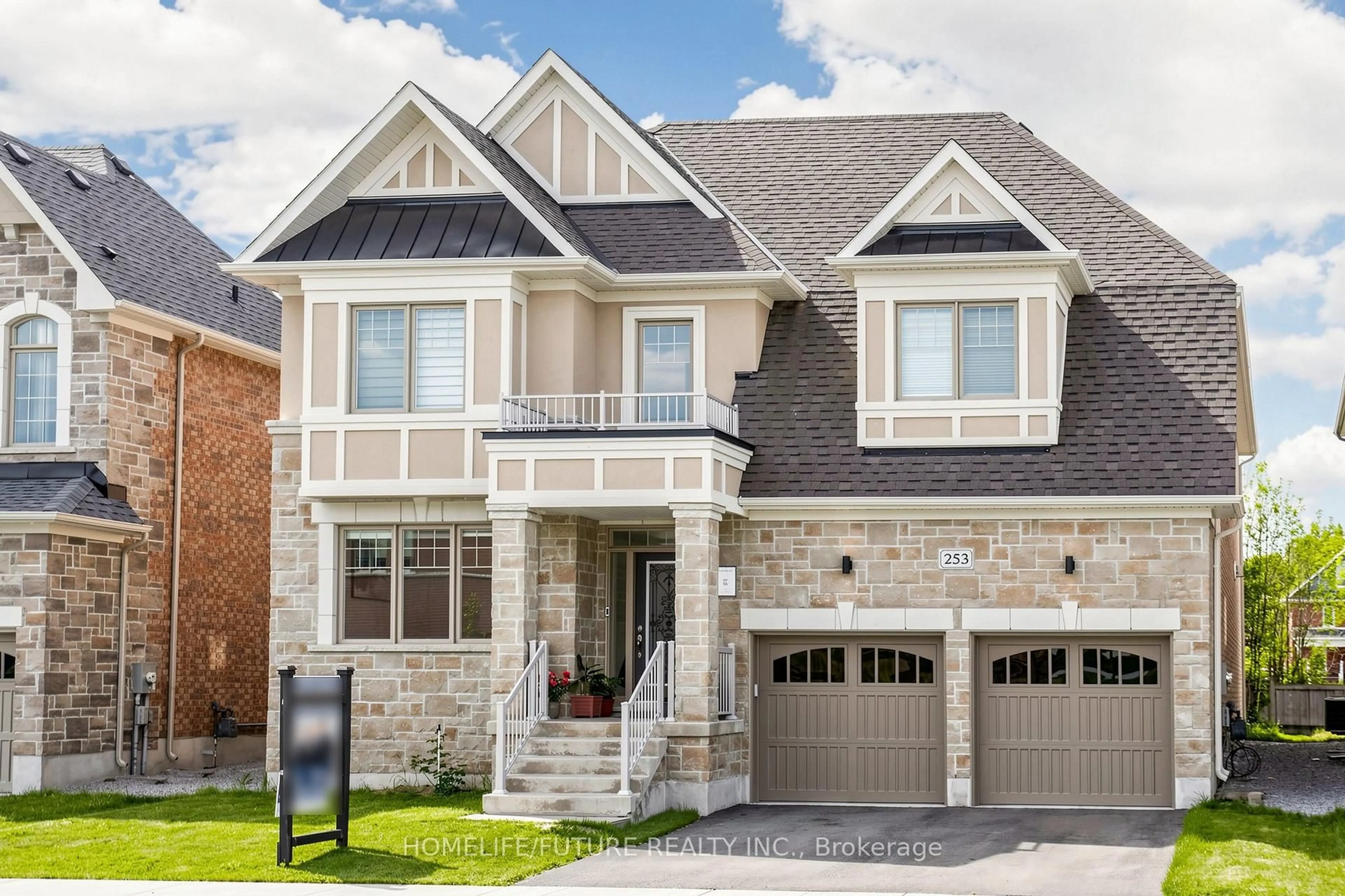 Home with brick exterior material, street for 253 Danny Wheeler Blvd, Georgina Ontario L4P 0J9