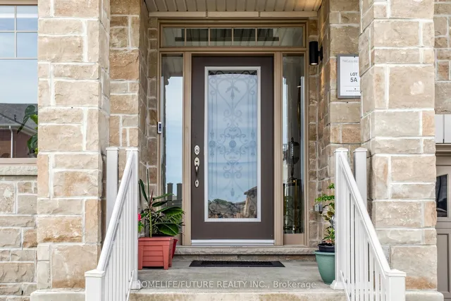 253 Danny Wheeler Blvd, Georgina 4