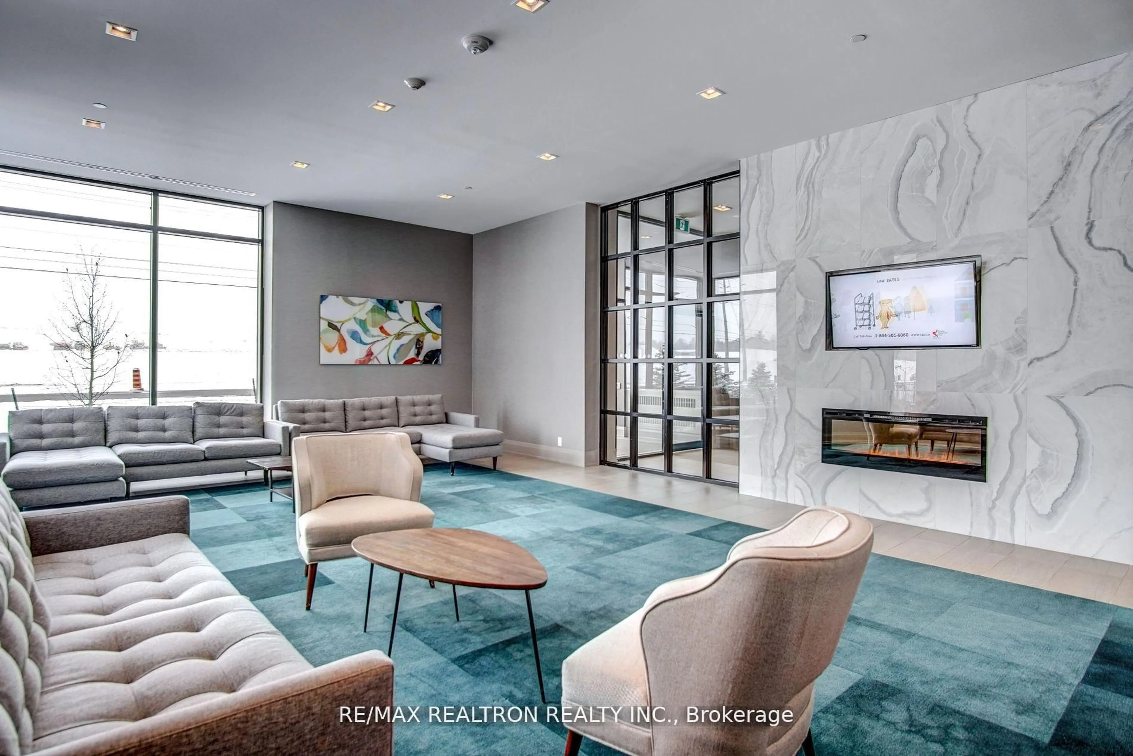 Indoor foyer for 555 William Graham Dr #228, Aurora Ontario L4G 4H9