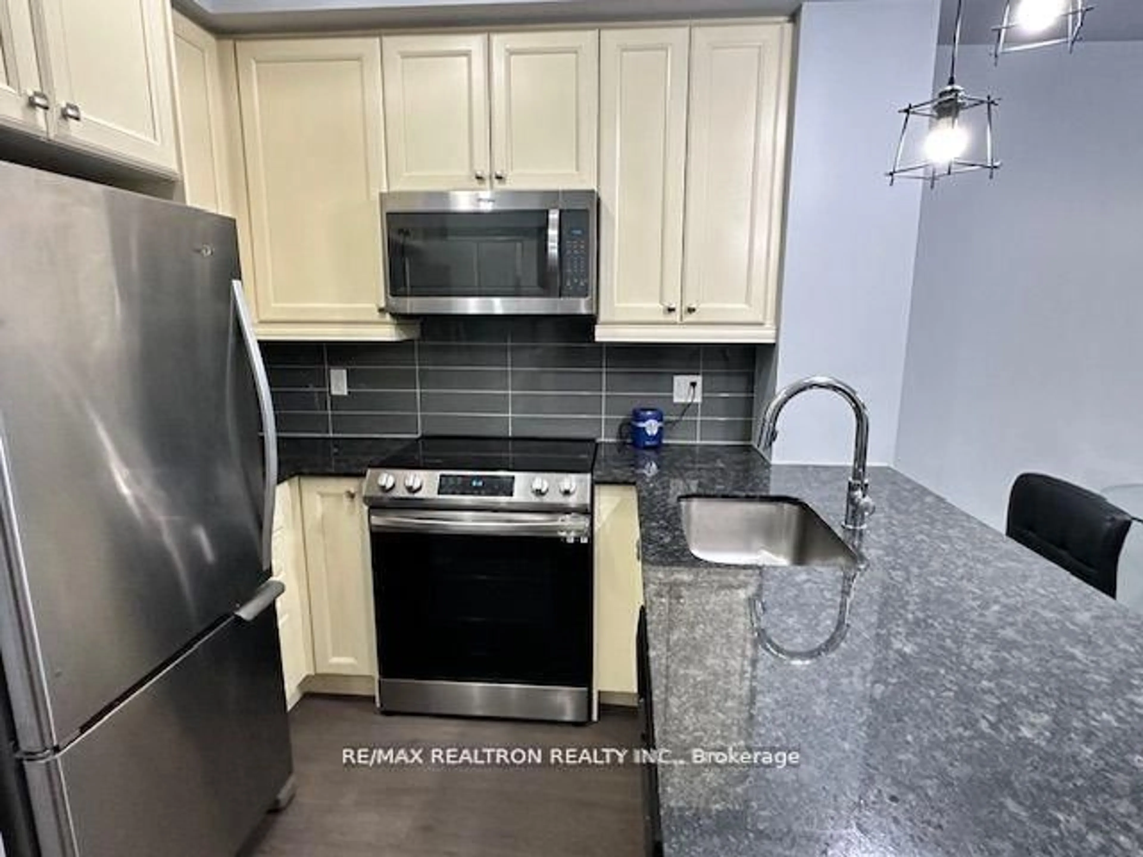 Standard kitchen, unknown for 555 William Graham Dr #228, Aurora Ontario L4G 4H9