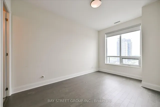 398 Highway 7 Rd #Ph06, Richmond Hill 3