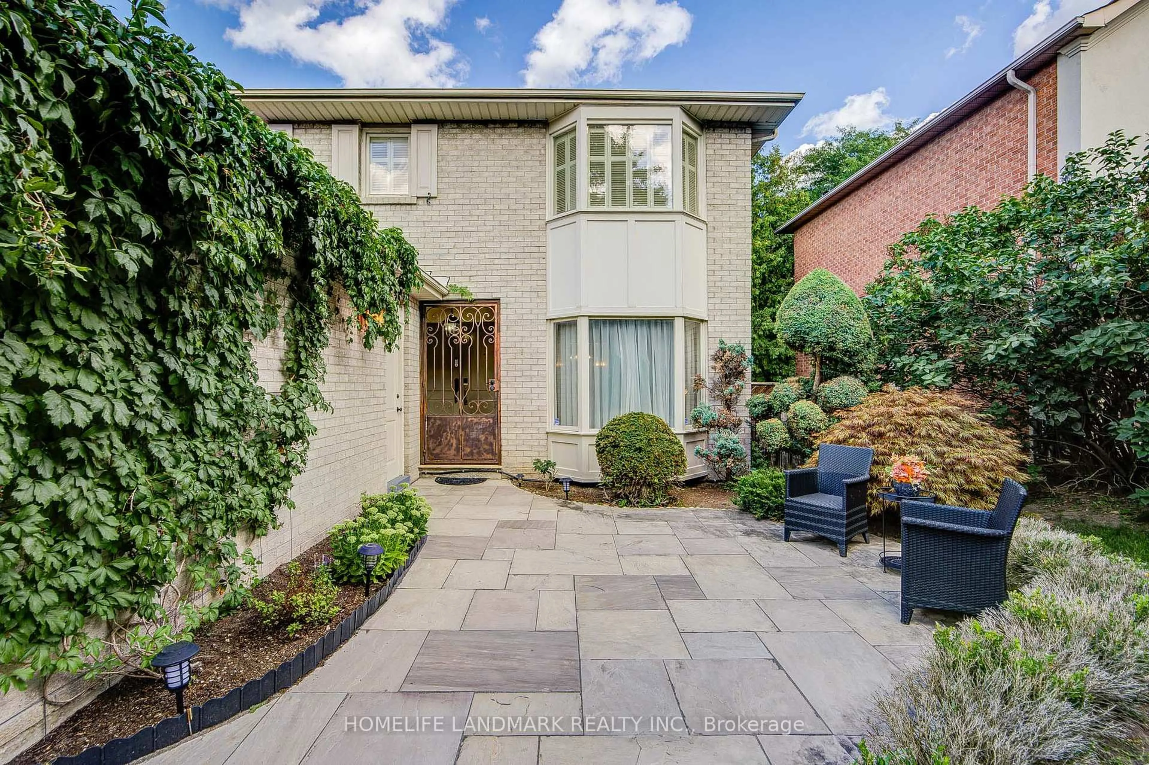 Home with brick exterior material, street for 37 Maimonides Crt, Vaughan Ontario L4J 4X8