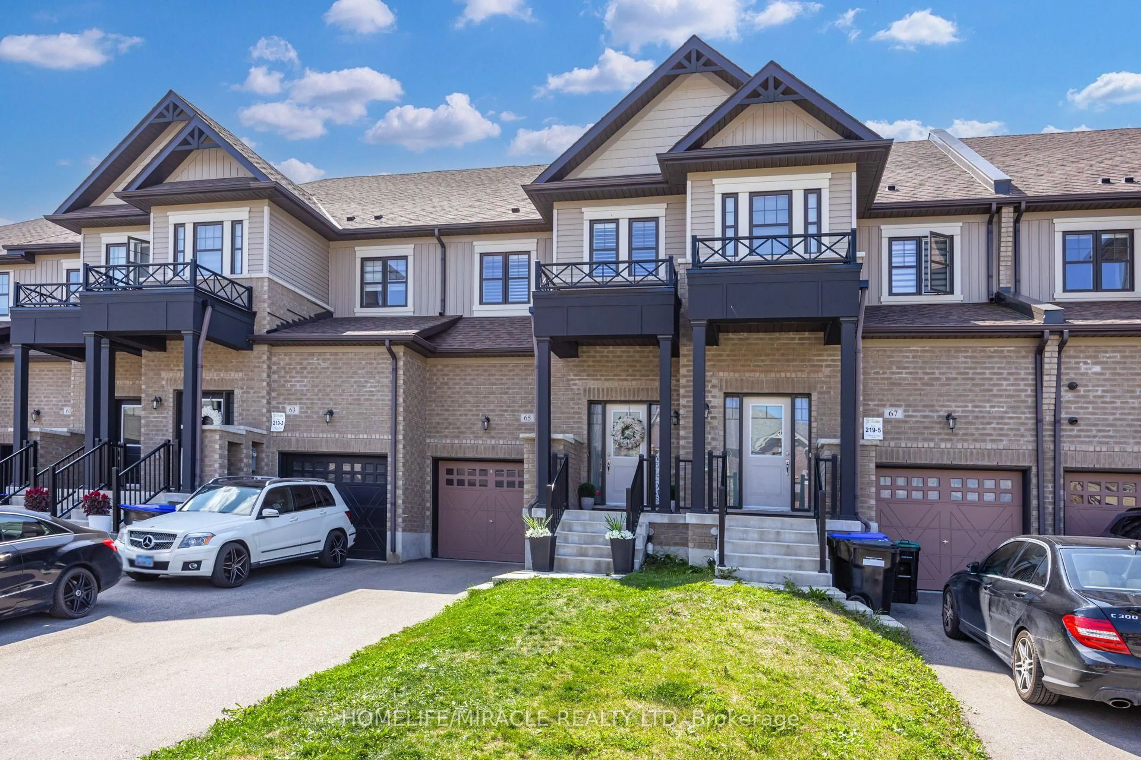 Home with brick exterior material, street for 65 Lorne Thomas Pl, New Tecumseth Ontario L9R 0V8