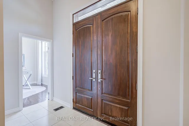 66 Wozniak Cres, Markham 3