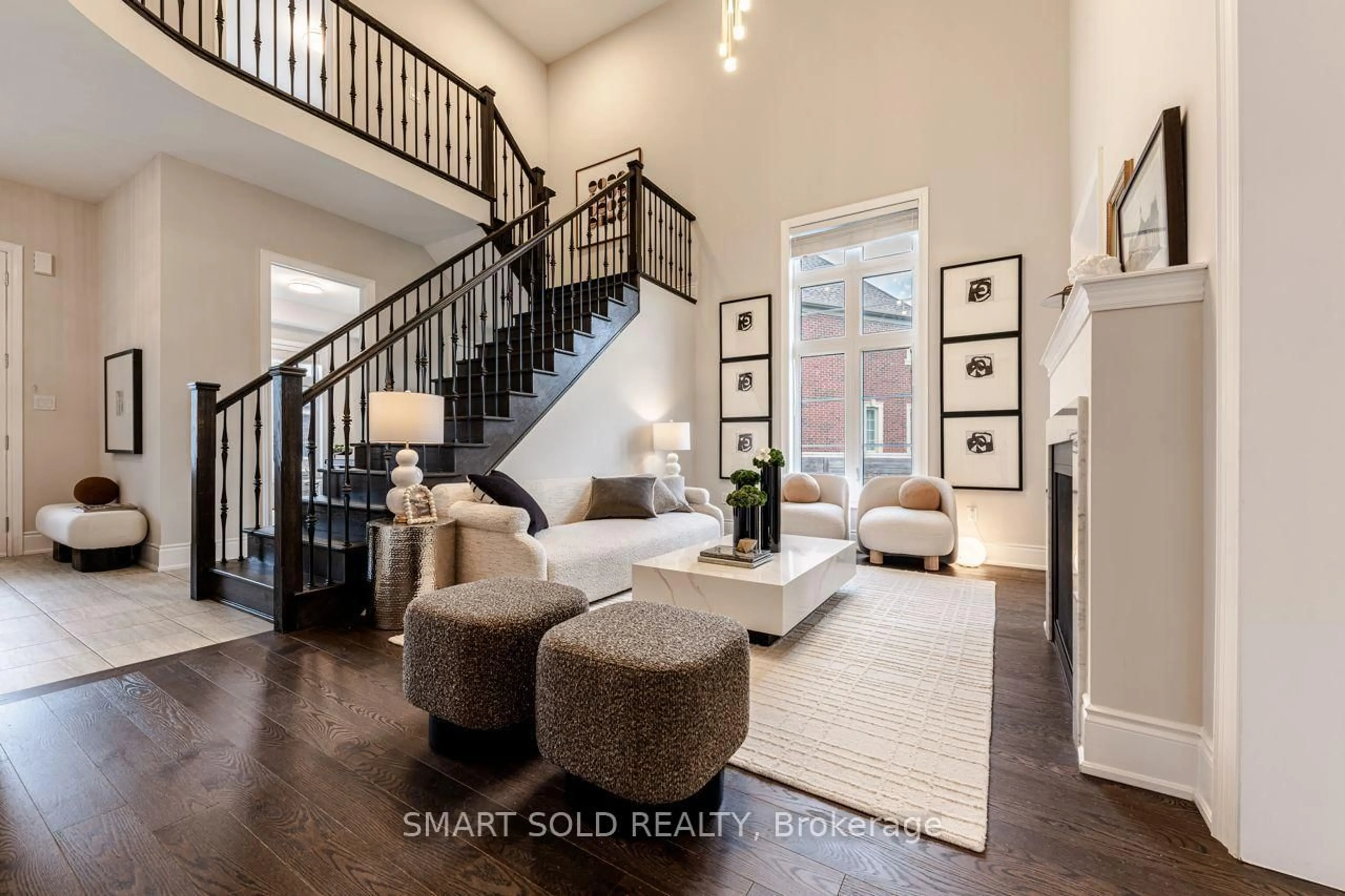 Indoor entryway for 259 Stormont Tr, Vaughan Ontario L4H 4P6