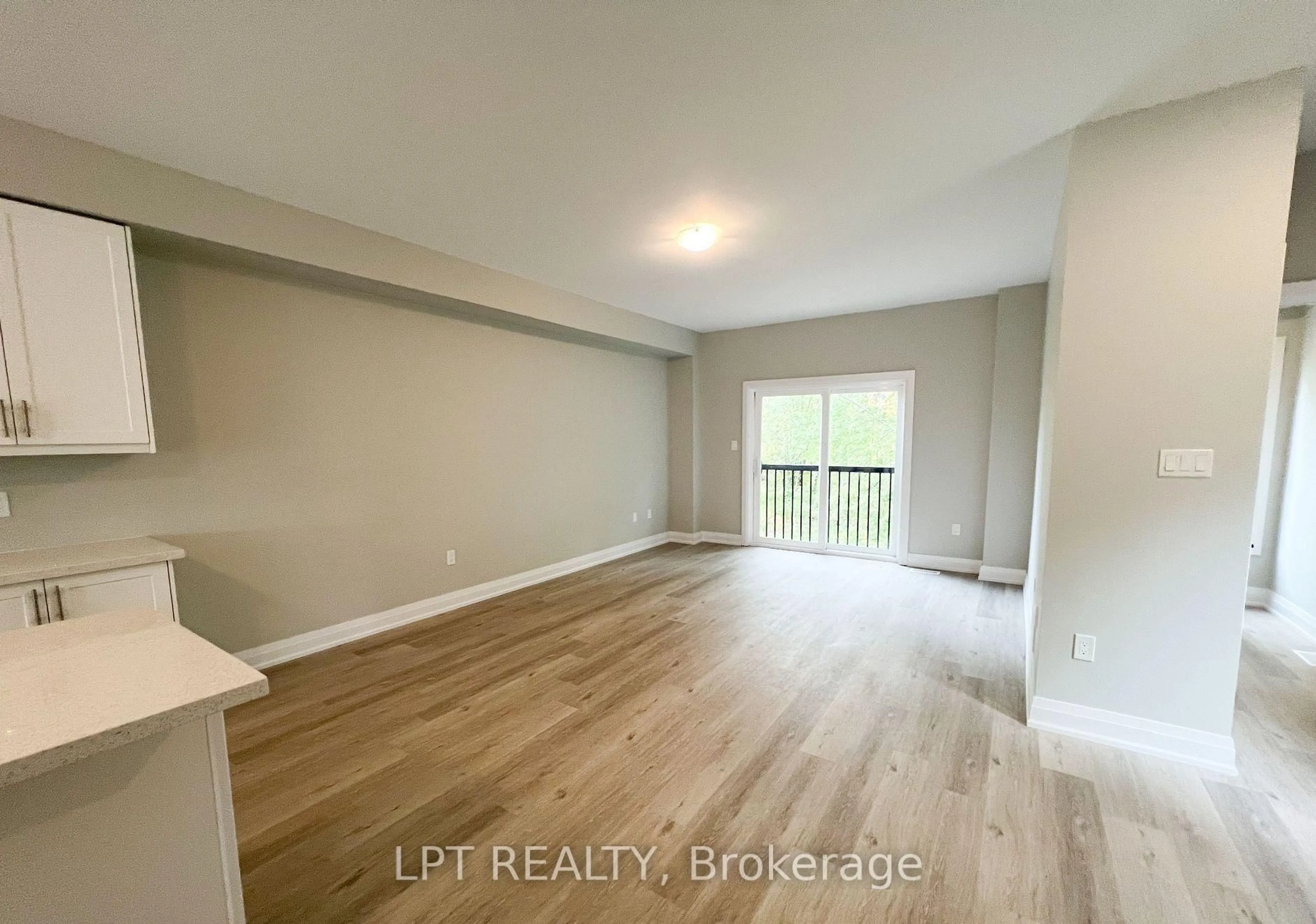 A pic of a room for 1482 Purchase Pl Pl, Innisfil Ontario L0L 1W0