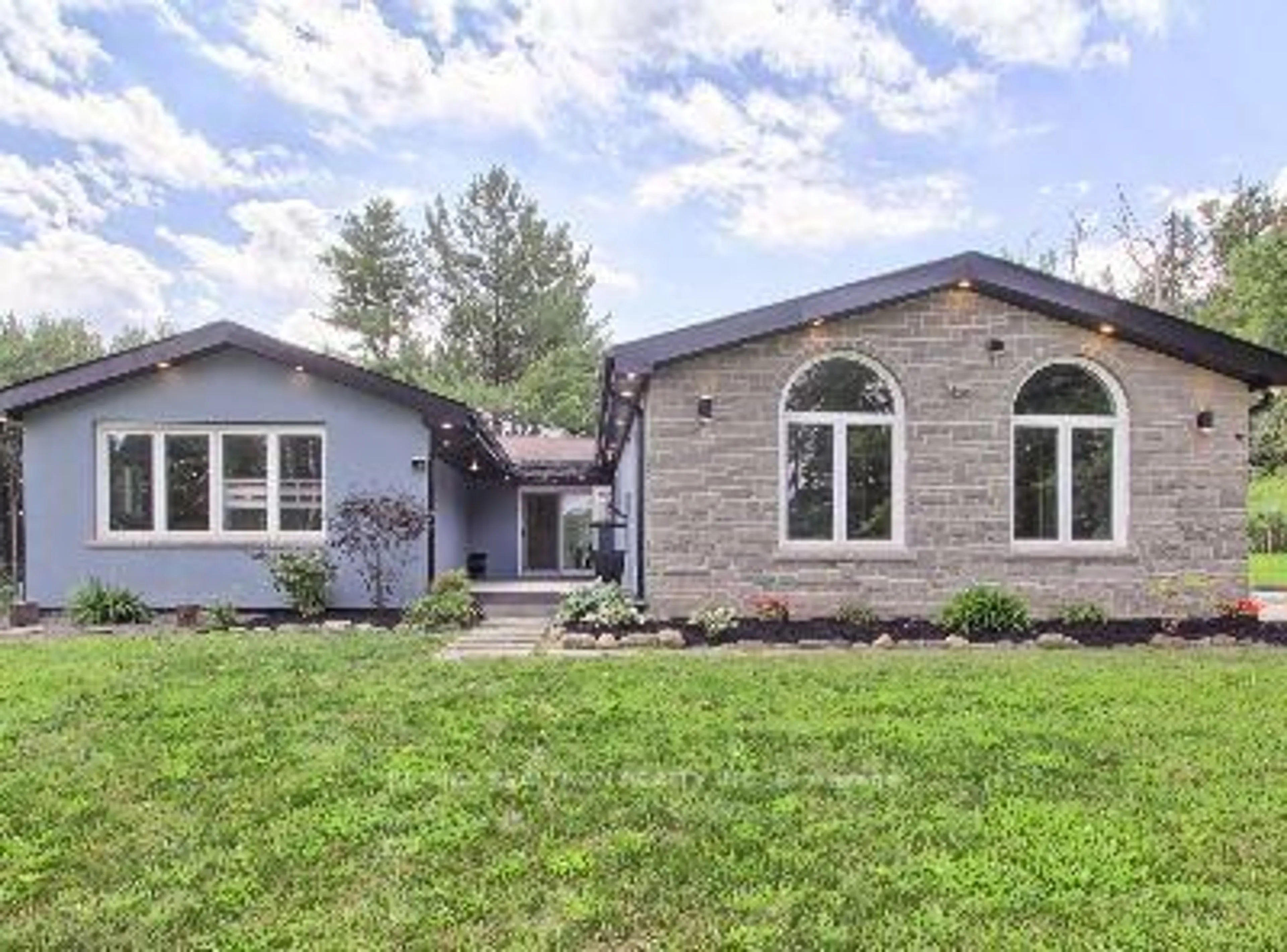 Home with brick exterior material, street for 3433 Mount Albert Rd, East Gwillimbury Ontario L0G 1V0