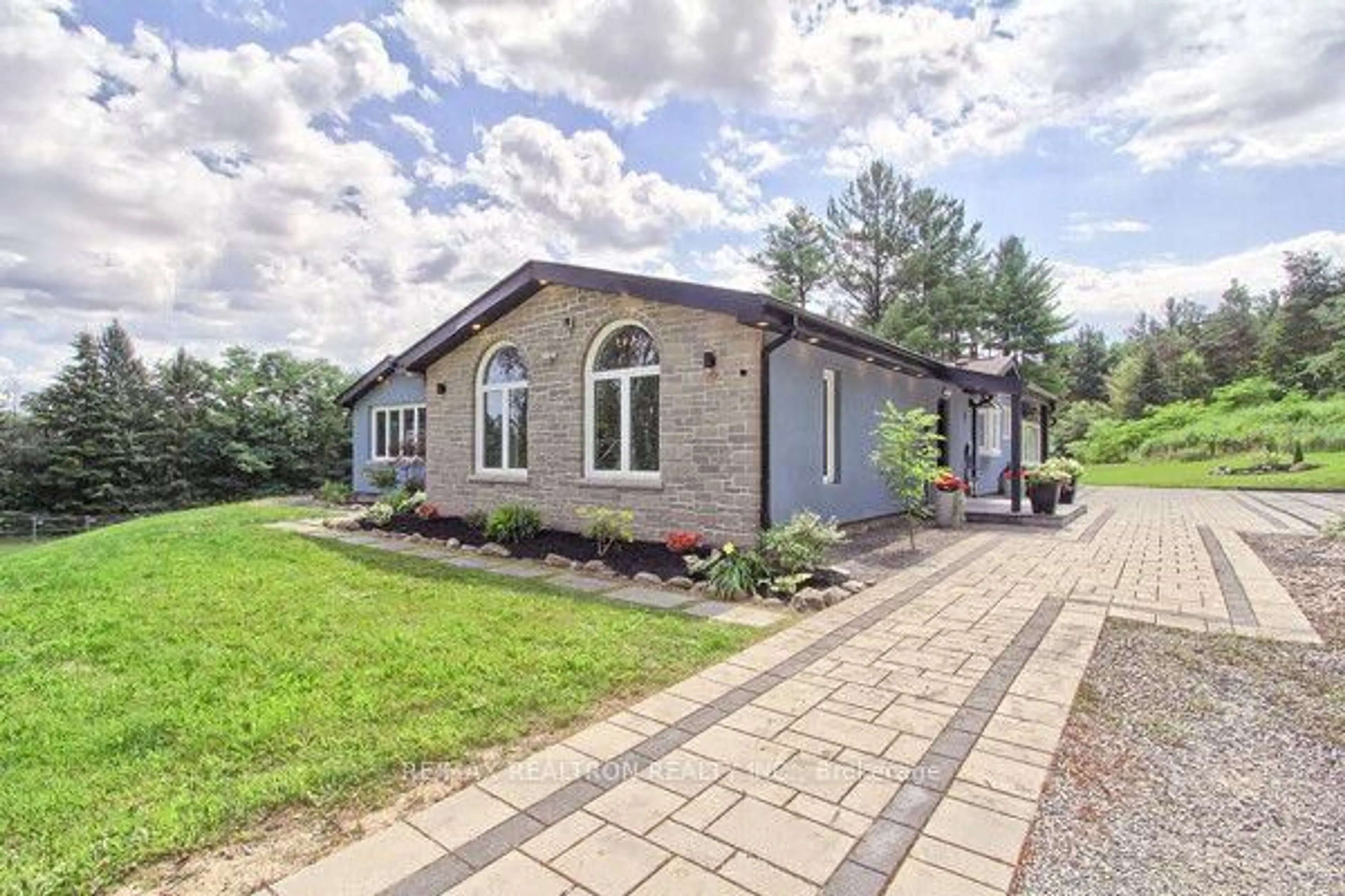 Unknown for 3433 Mount Albert Rd, East Gwillimbury Ontario L0G 1V0