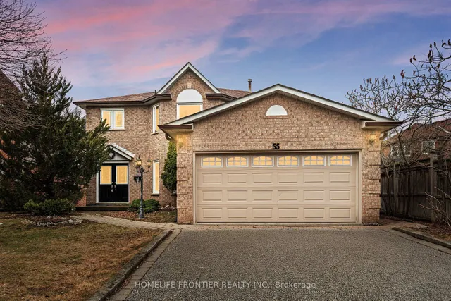 55 Attridge Dr, Aurora