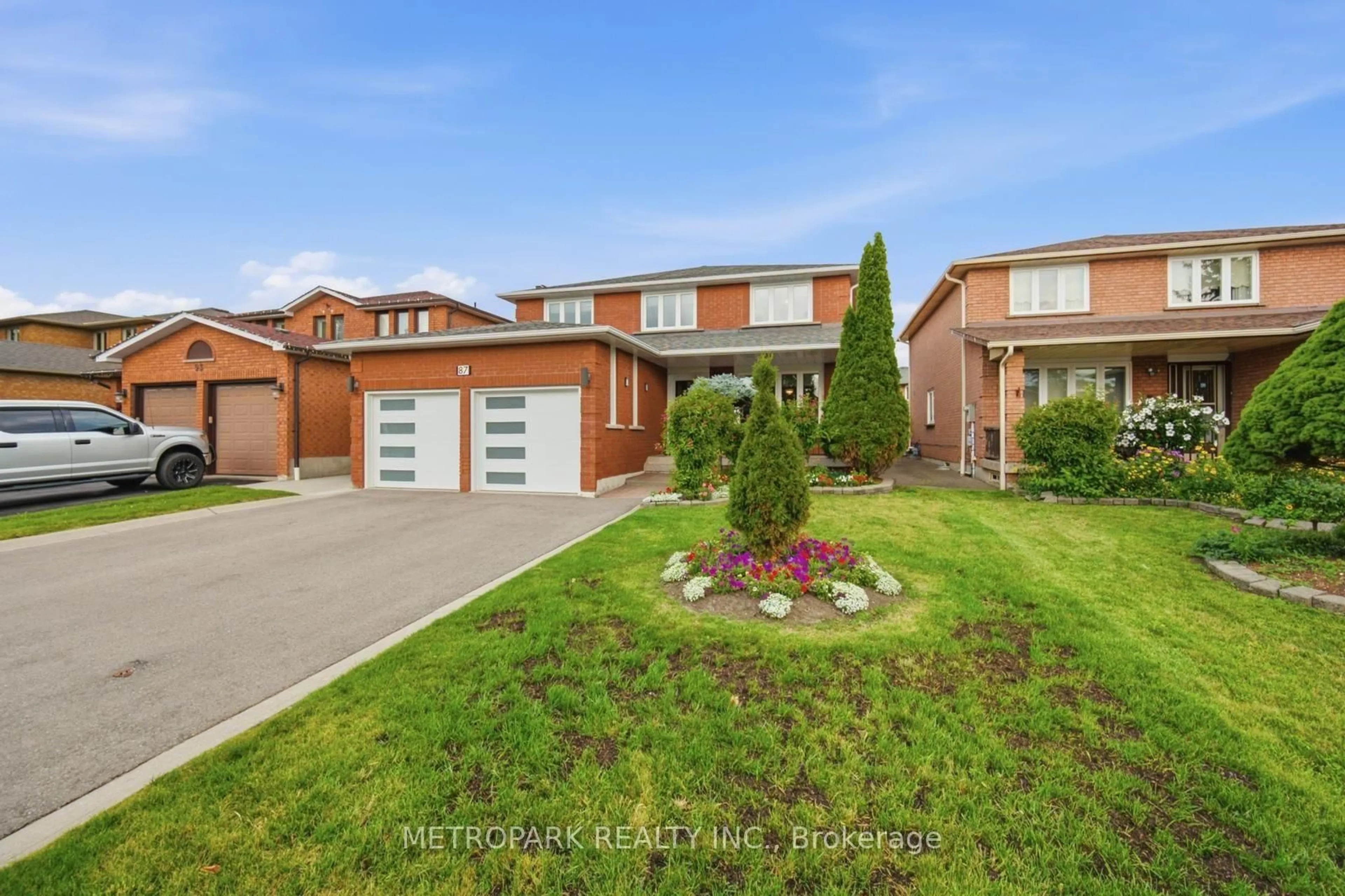 Home with brick exterior material, street for 87 Belview Ave, Vaughan Ontario L4L 5N7