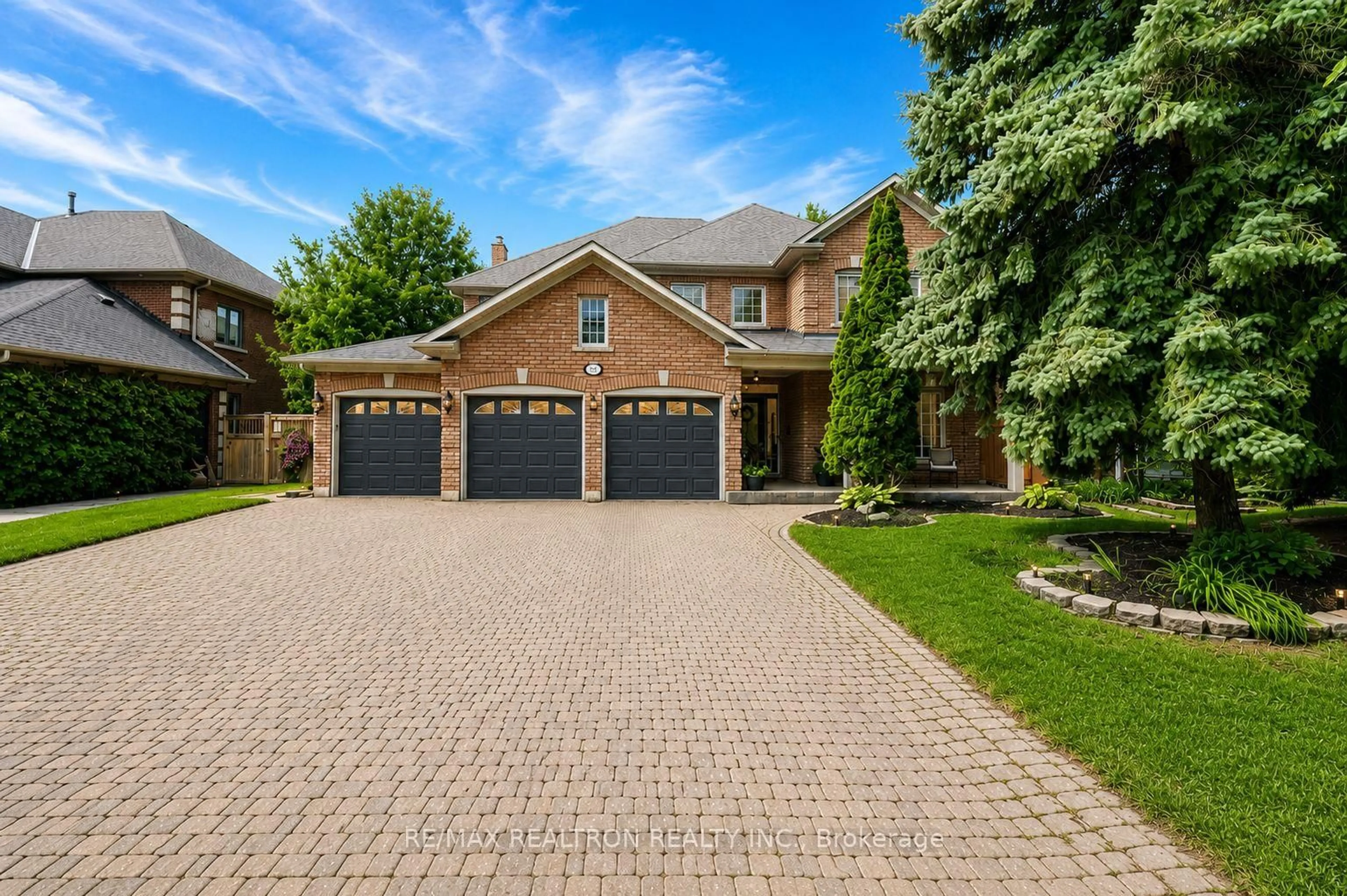 Home with brick exterior material, street for 653 Exceller Circ, Newmarket Ontario L3X 1P6