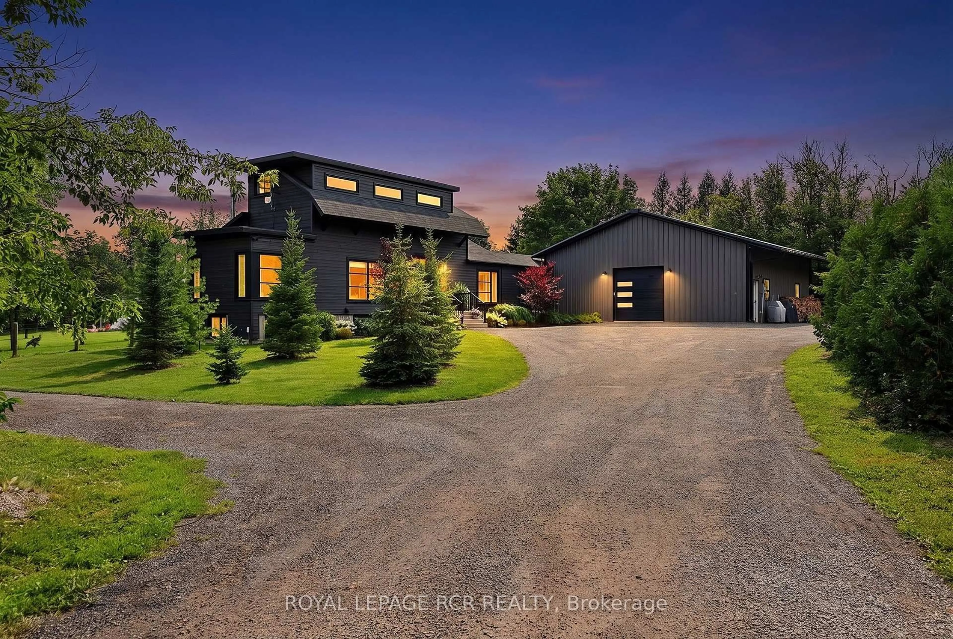 A pic from outside/outdoor area/front of a property/back of a property/a pic from drone, street for 13160 Regional 39 Rd, Uxbridge Ontario L0E 1T0