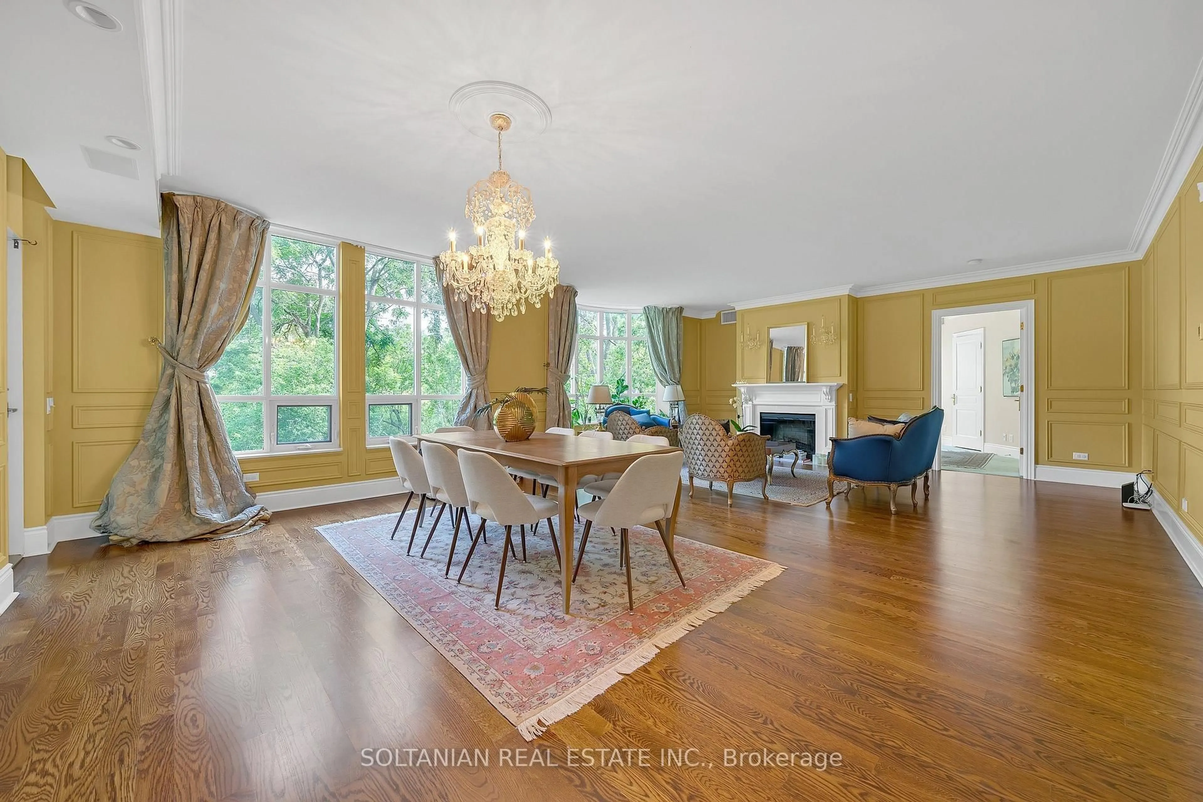 Dining room, wood/laminate floor for 7071 Bayview Ave #212, Markham Ontario L3T 7Y8
