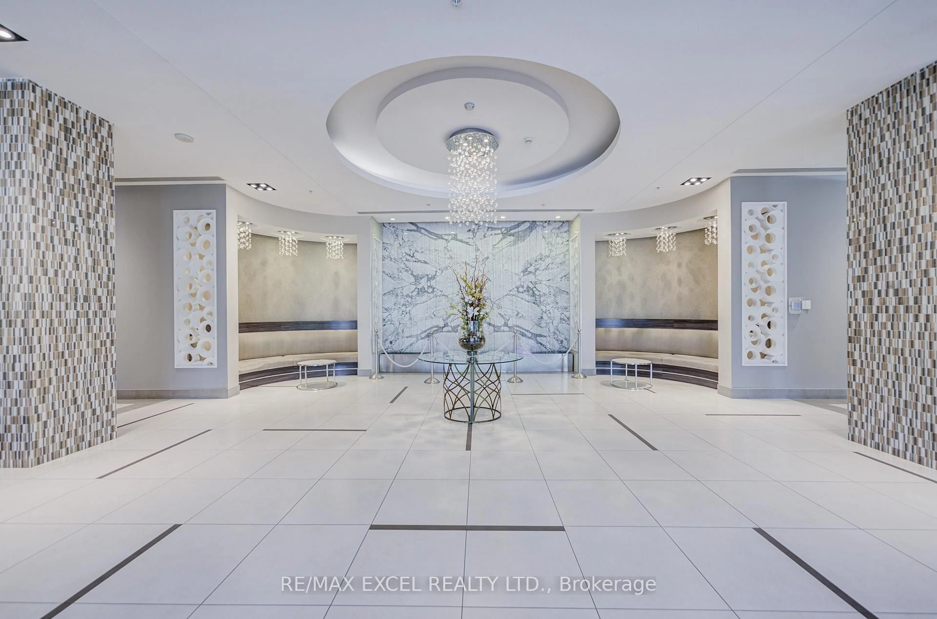 Lobby for 85 North Park Rd #705, Vaughan Ontario L4J 0H8