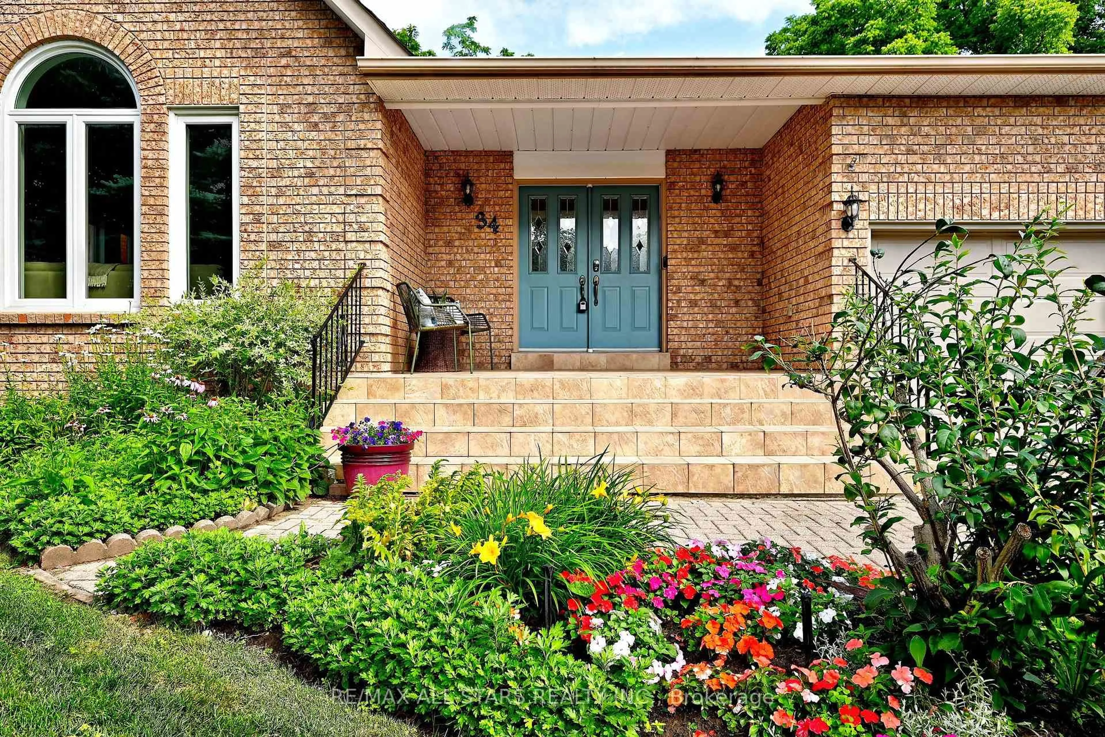 Home with brick exterior material, street for 34 Captain Armstrong Lane, Markham Ontario L3P 3C9