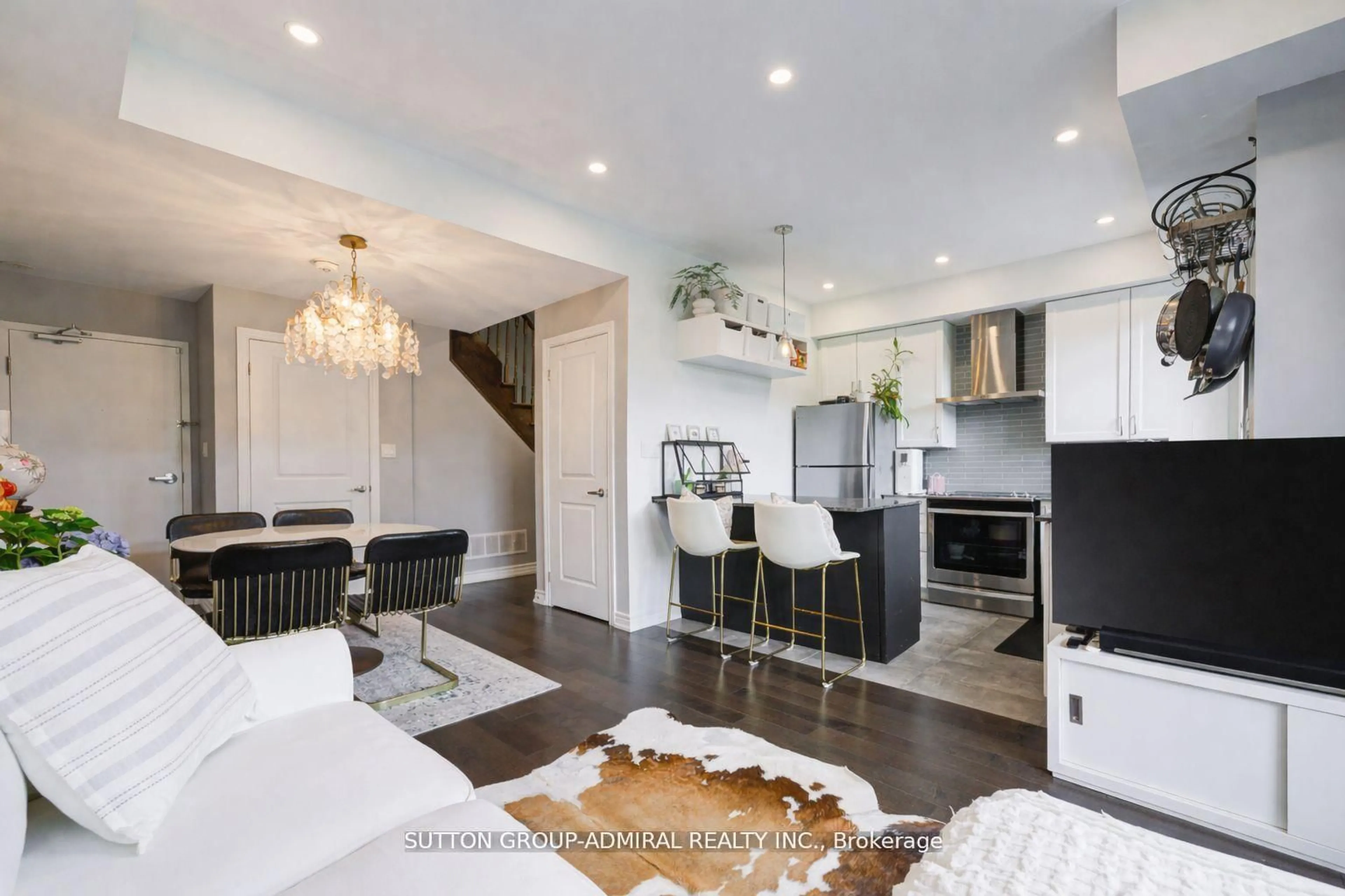 Open concept kitchen, unknown for 196 Pine Grove Rd #3, Vaughan Ontario L4L 0H8