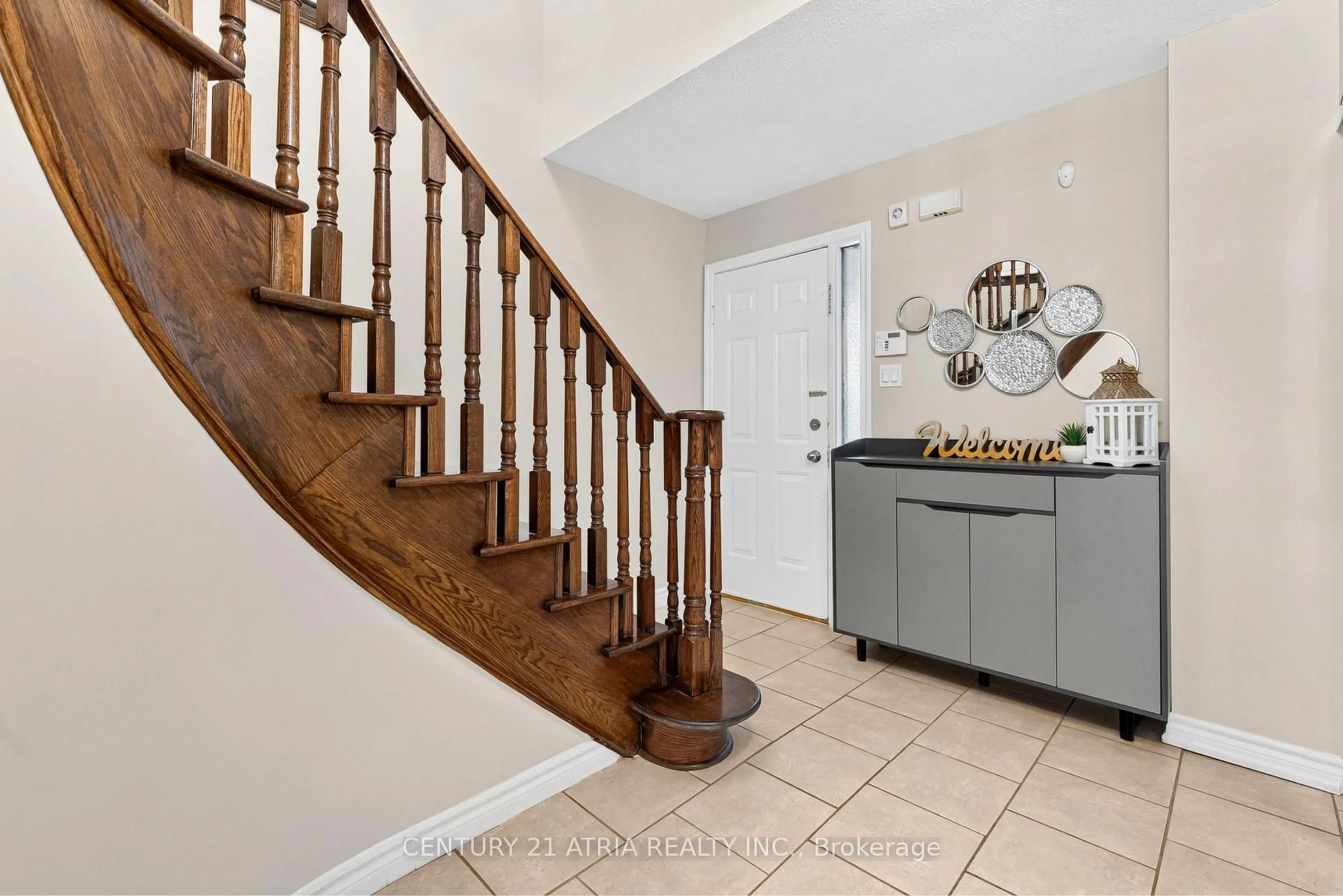 Indoor entryway for 22 Ketchum Cres, Markham Ontario L3S 3G2