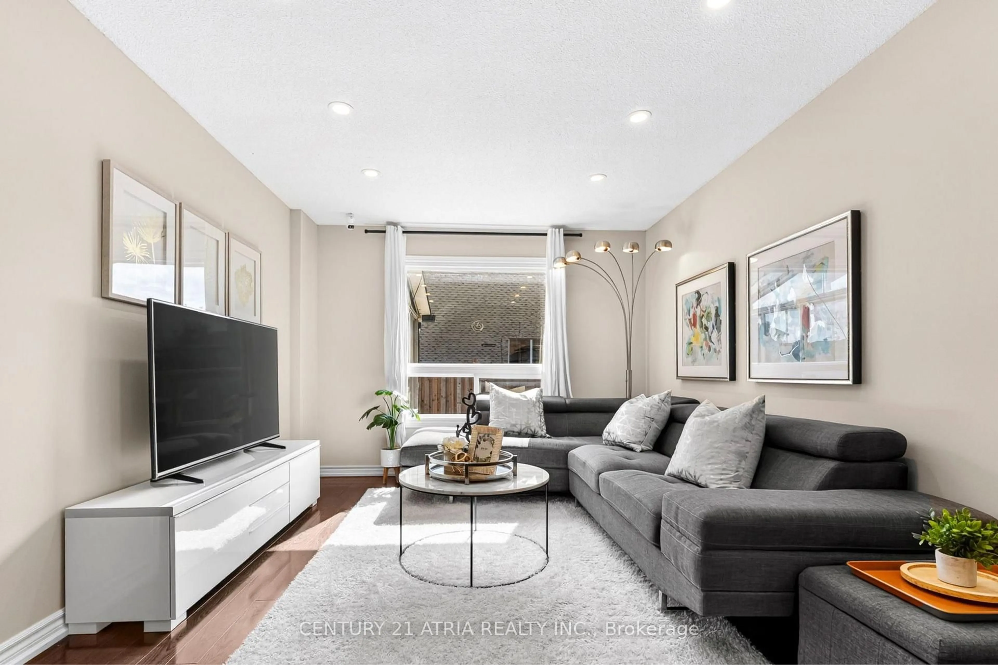 Living room with furniture, unknown for 22 Ketchum Cres, Markham Ontario L3S 3G2